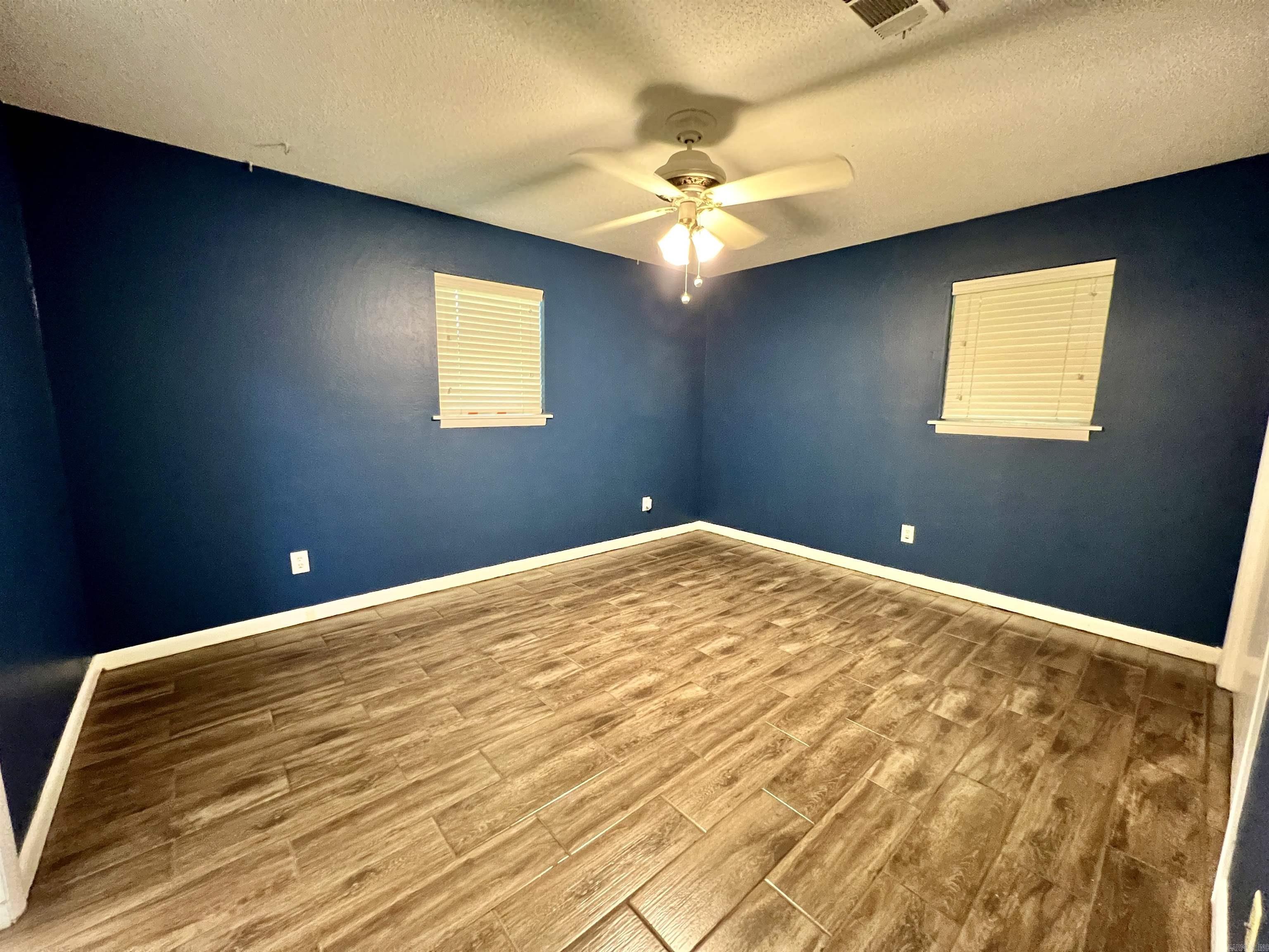 1350 Lee Street Property Photo 25