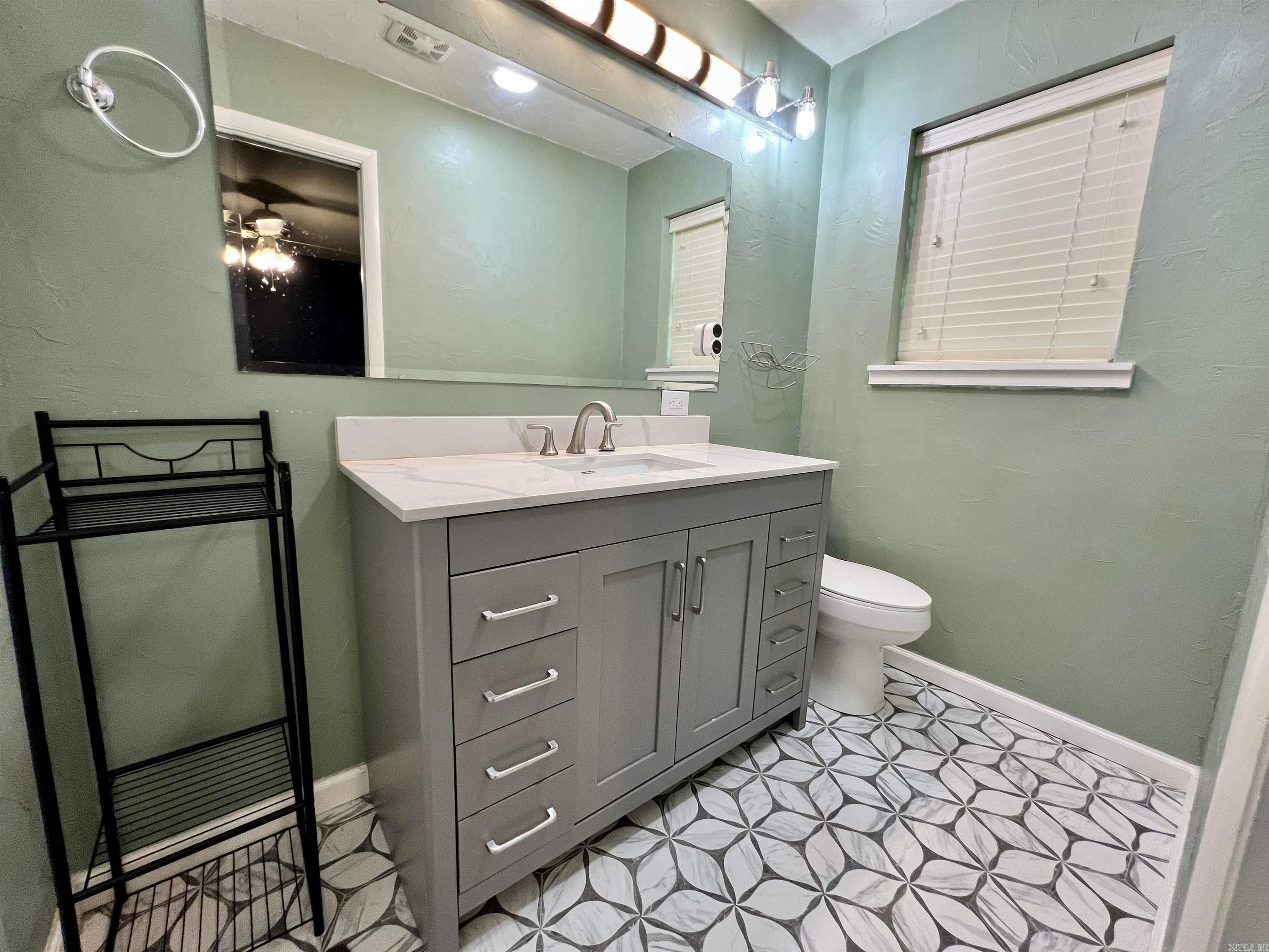 1350 Lee Street Property Photo 27