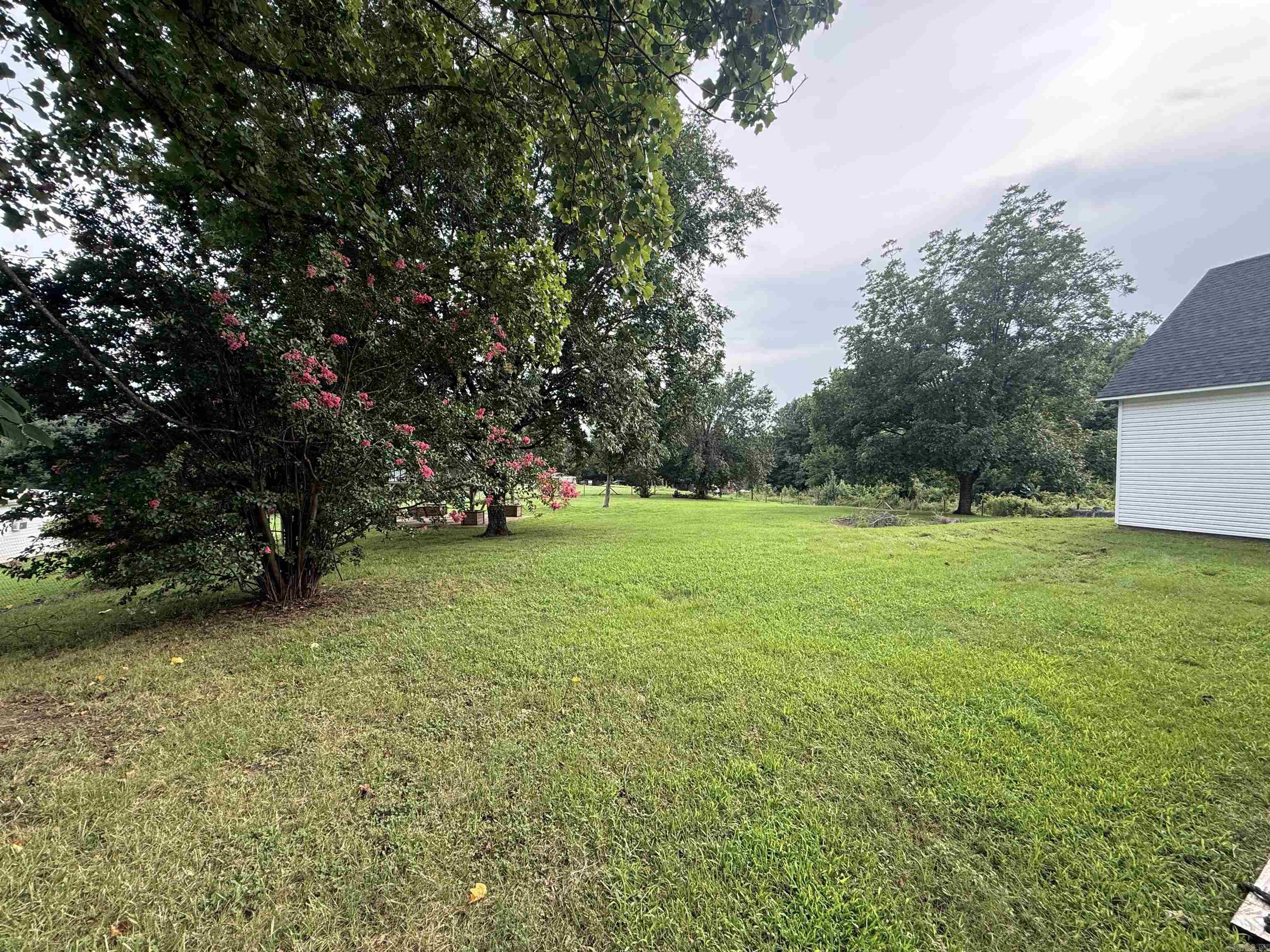 5816 Fairview Rd Property Photo 9