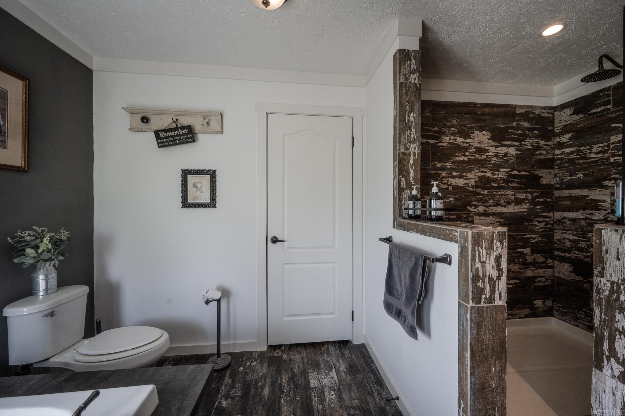 938 Ballpark Road Property Photo 24