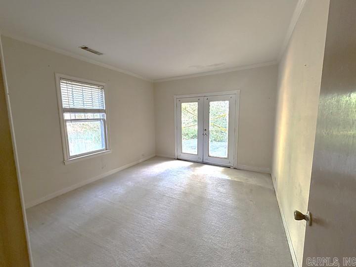 400 E Nichols Street Property Photo 3