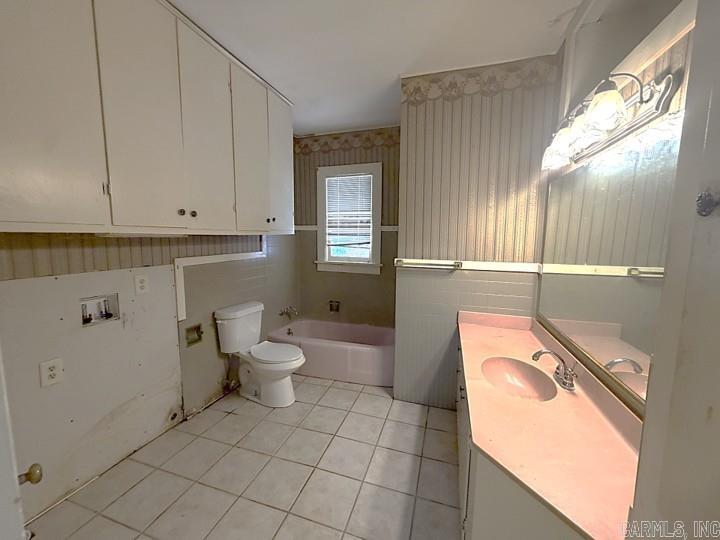 400 E Nichols Street Property Photo 8