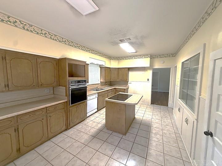 400 E Nichols Street Property Photo 10