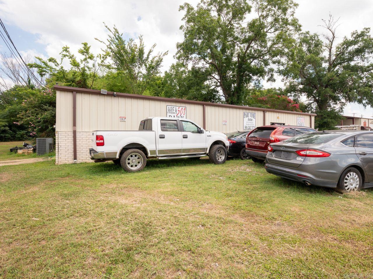 300 W Broadway Street Property Photo 19