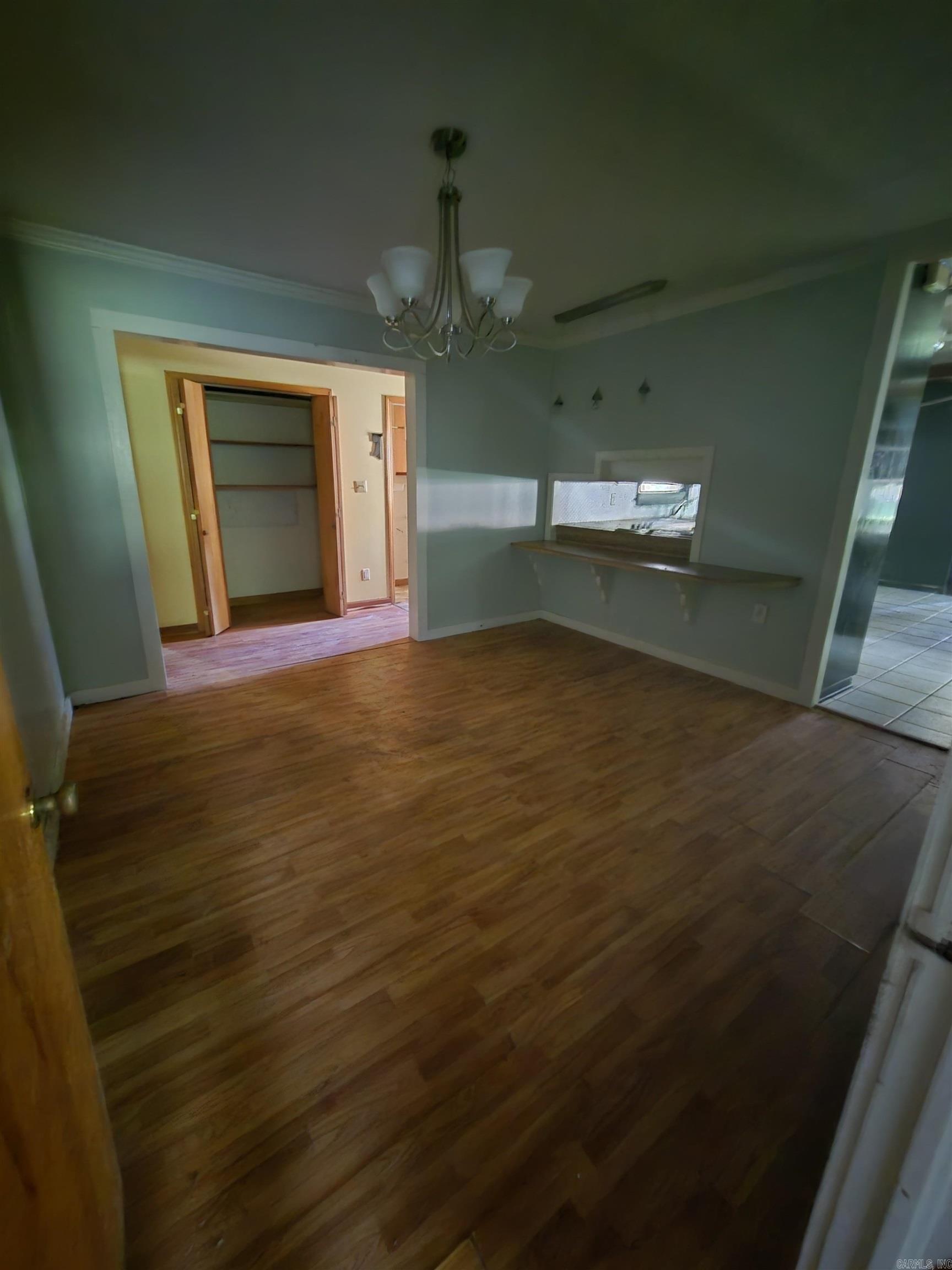 206 S Collison Avenue Property Photo 4