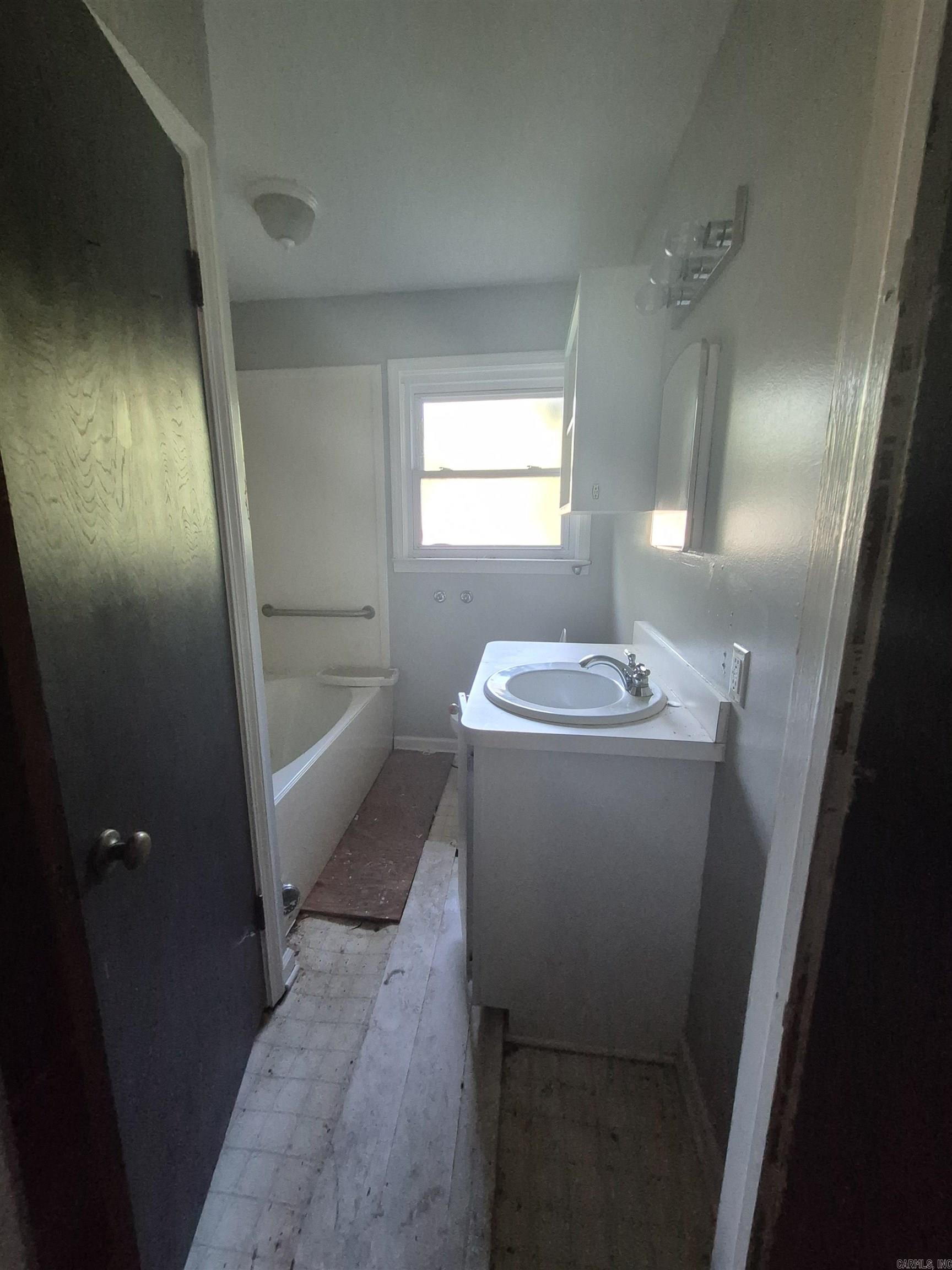 206 S Collison Avenue Property Photo 8