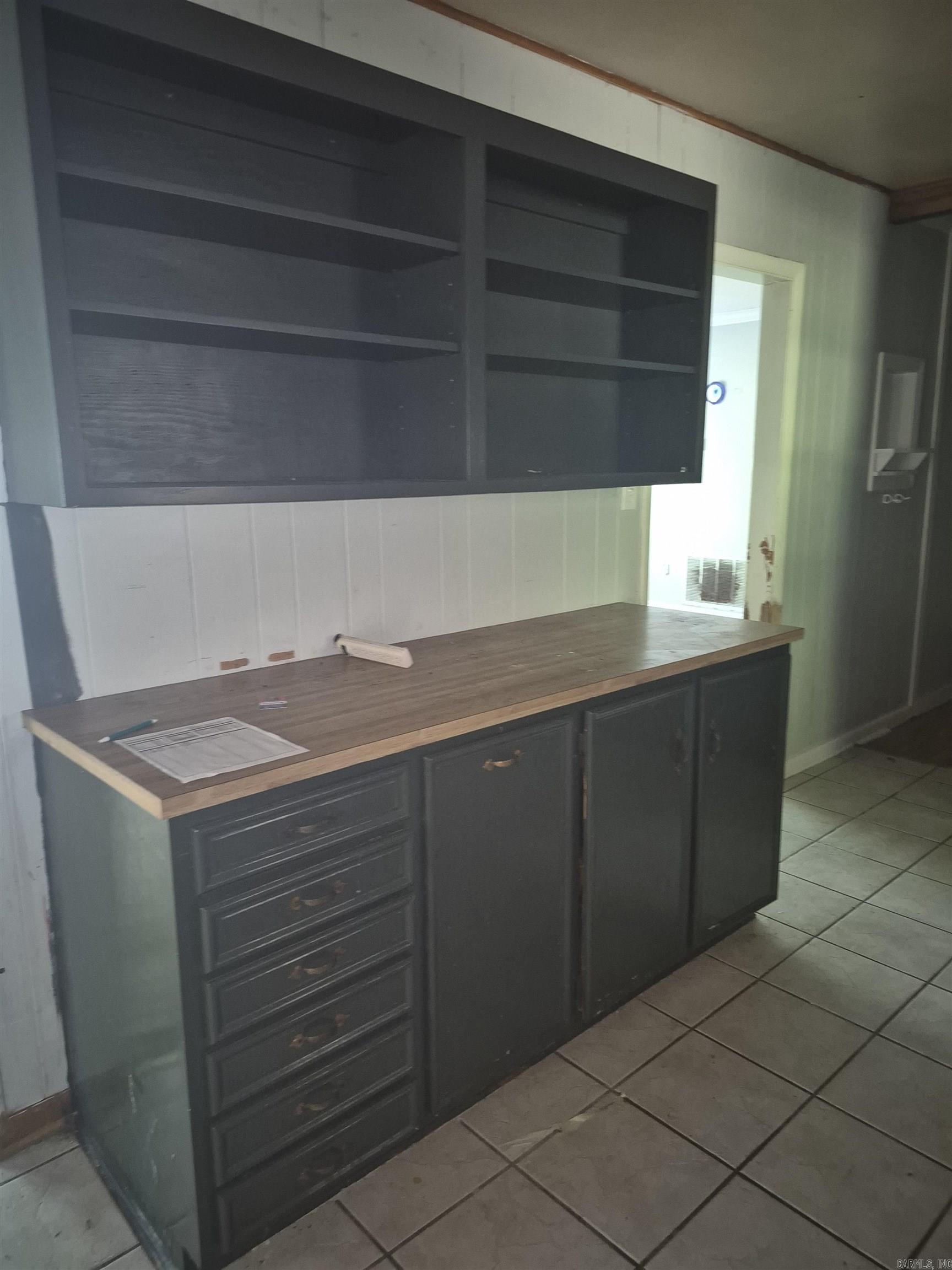 206 S Collison Avenue Property Photo 9