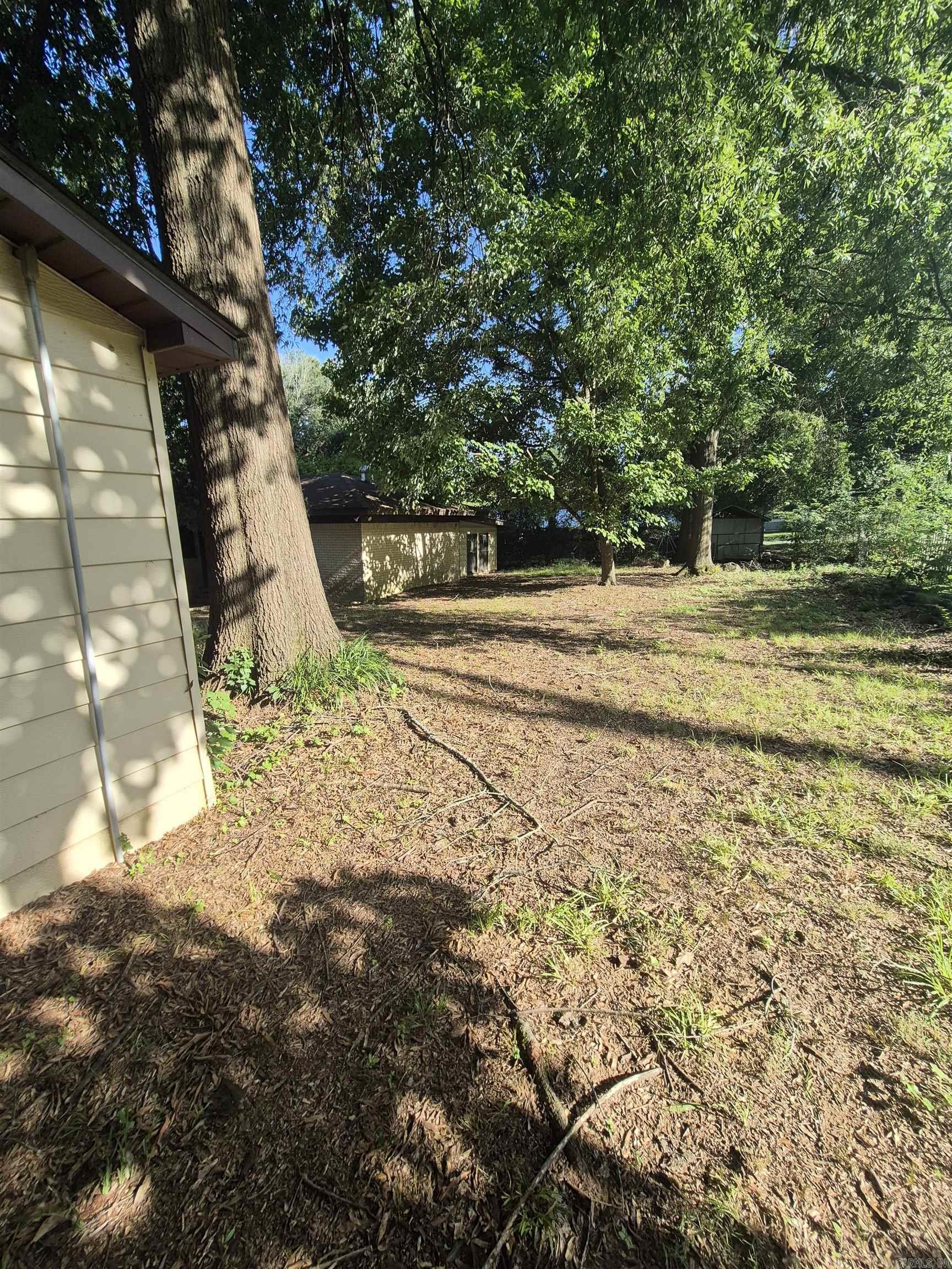206 S Collison Avenue Property Photo 11