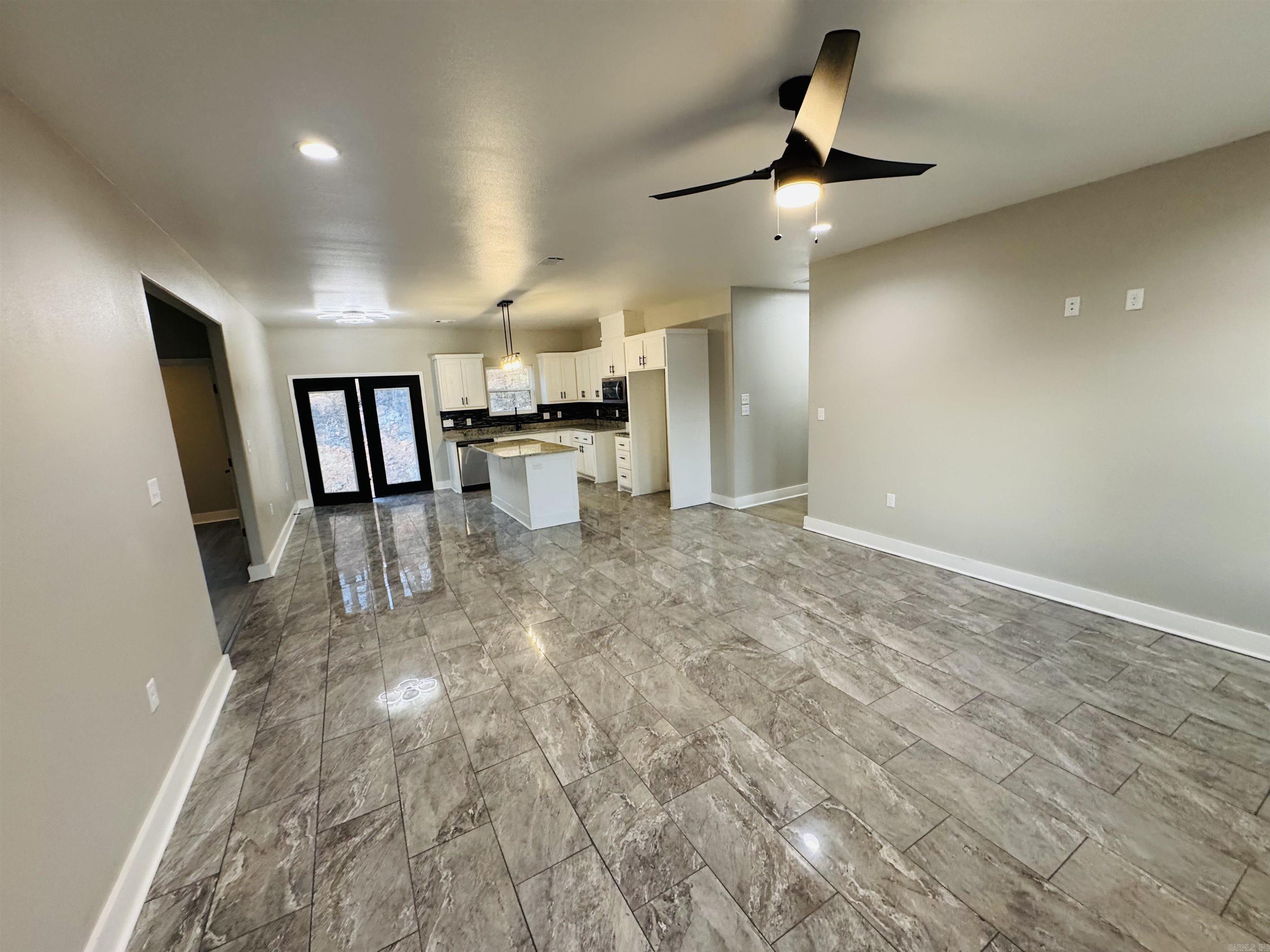 519 Crepe Myrtle Loop Property Photo 6
