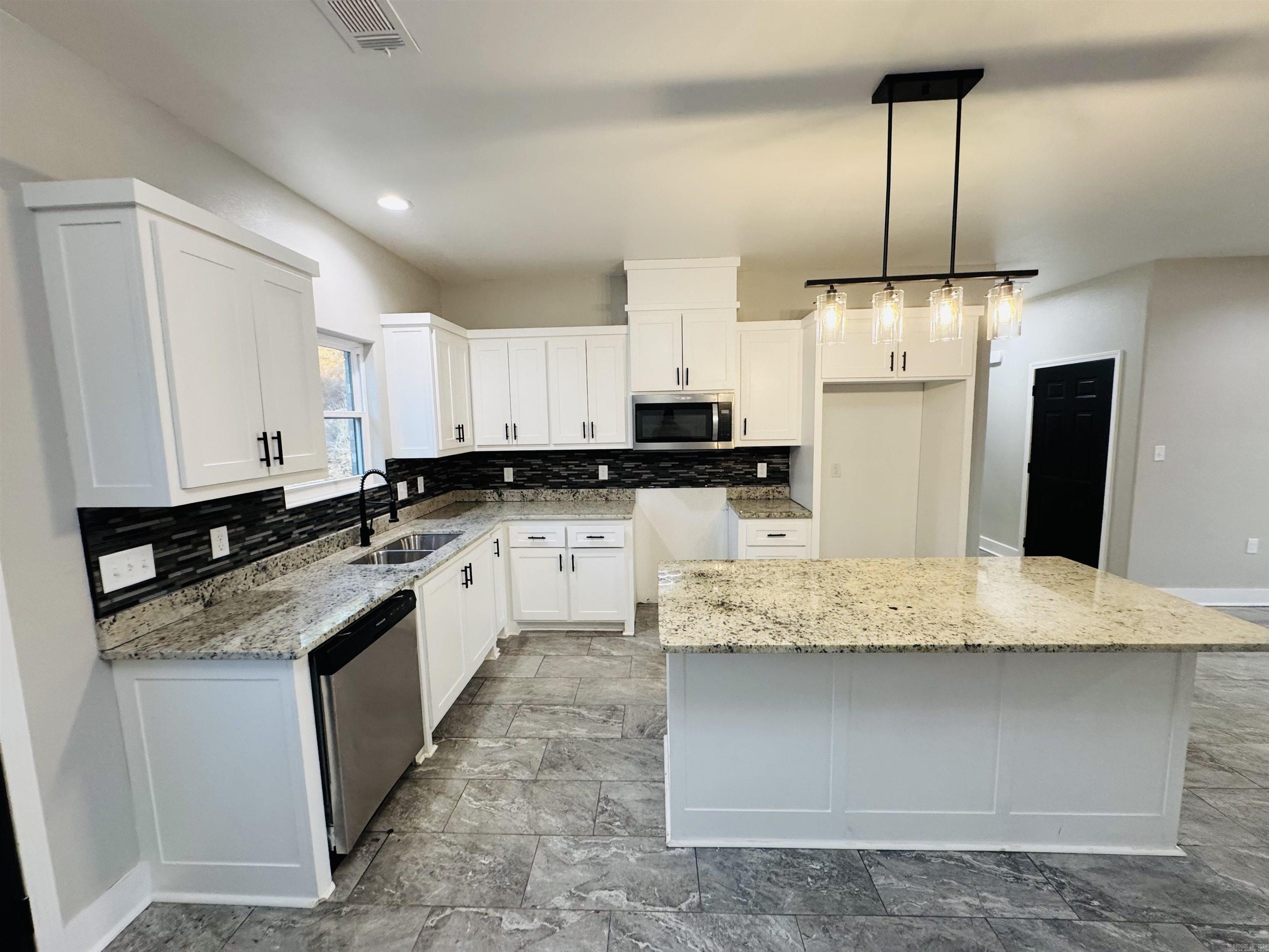 519 Crepe Myrtle Loop Property Photo 8