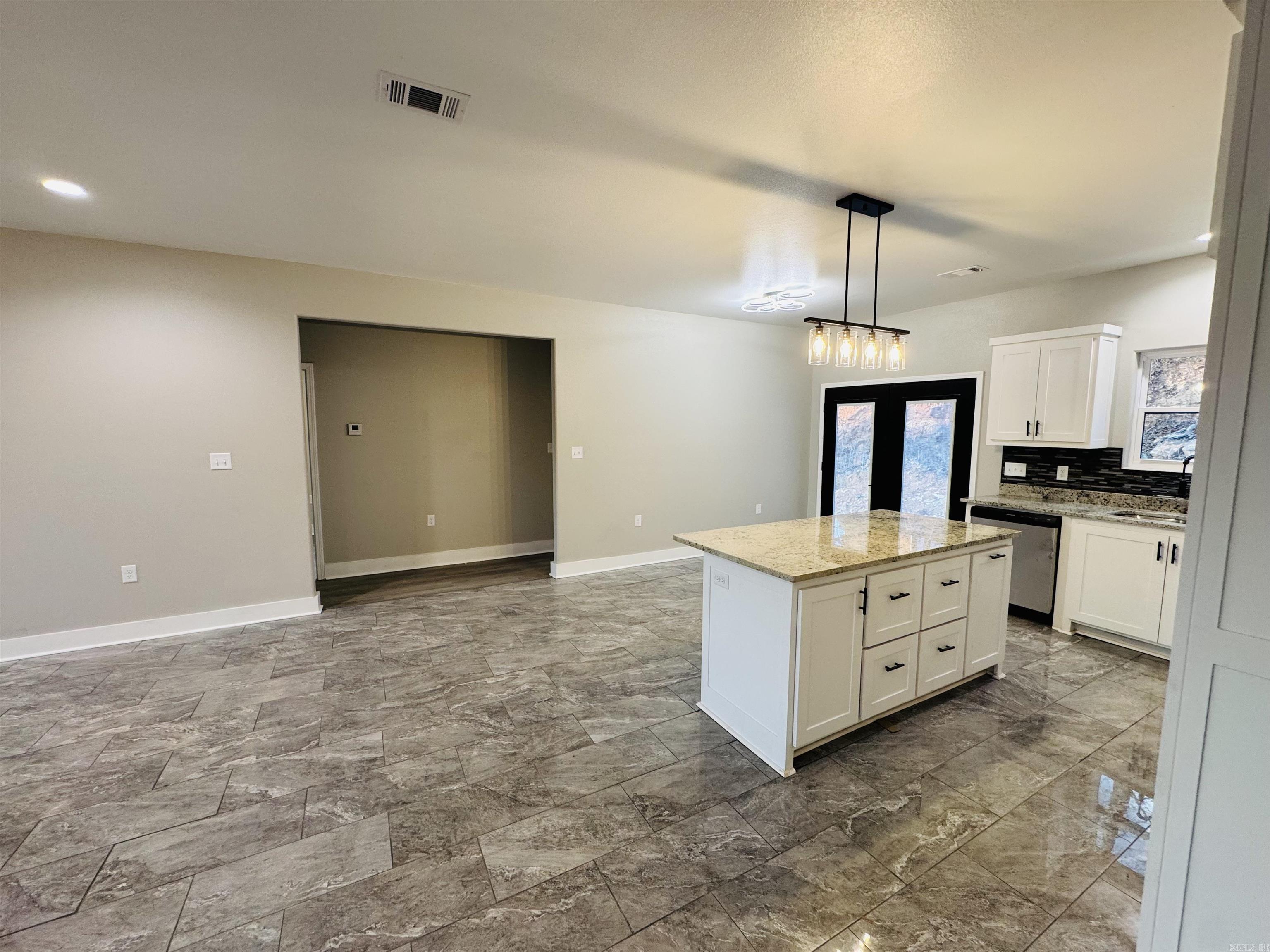 519 Crepe Myrtle Loop Property Photo 14