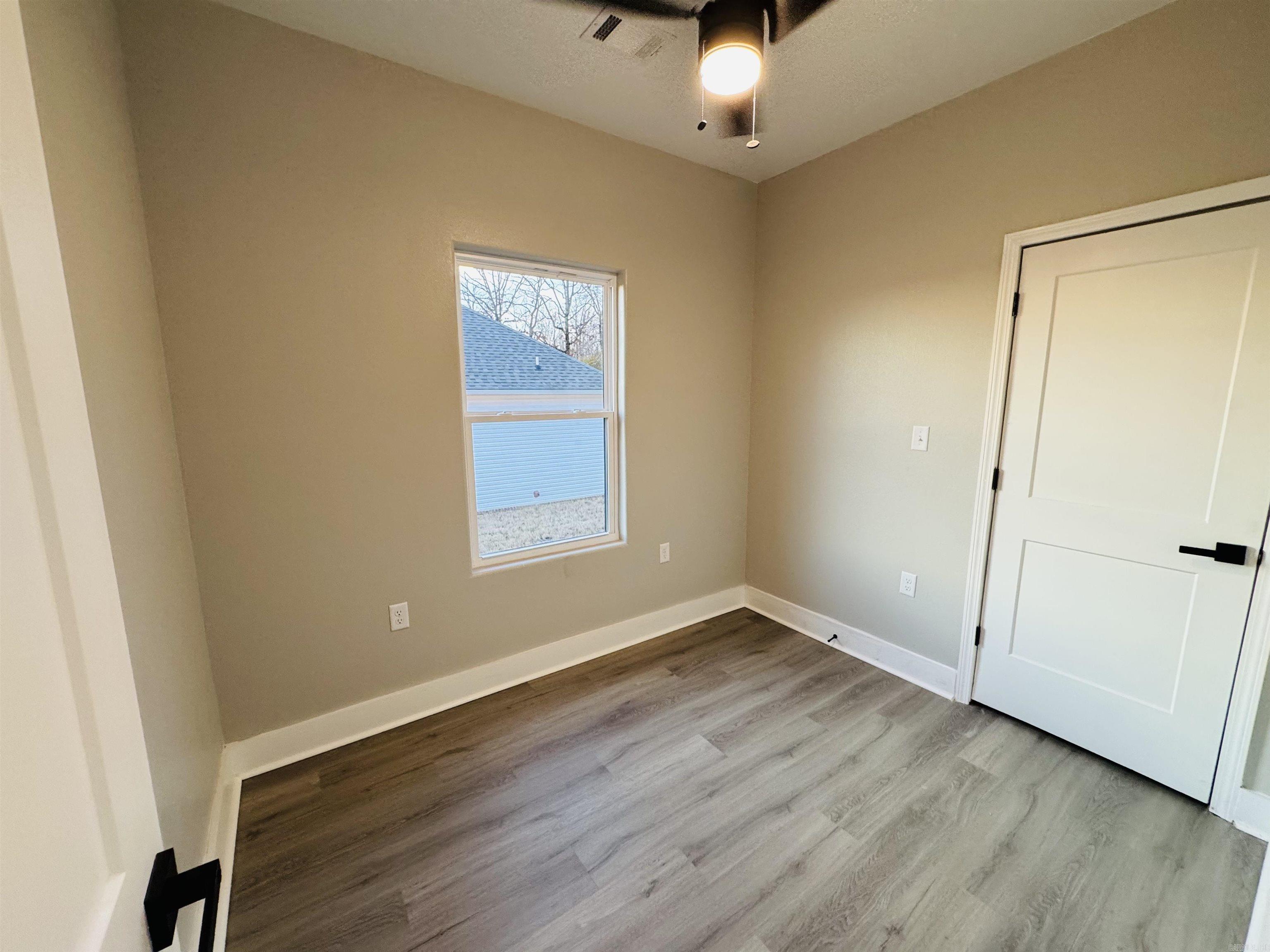 519 Crepe Myrtle Loop Property Photo 18