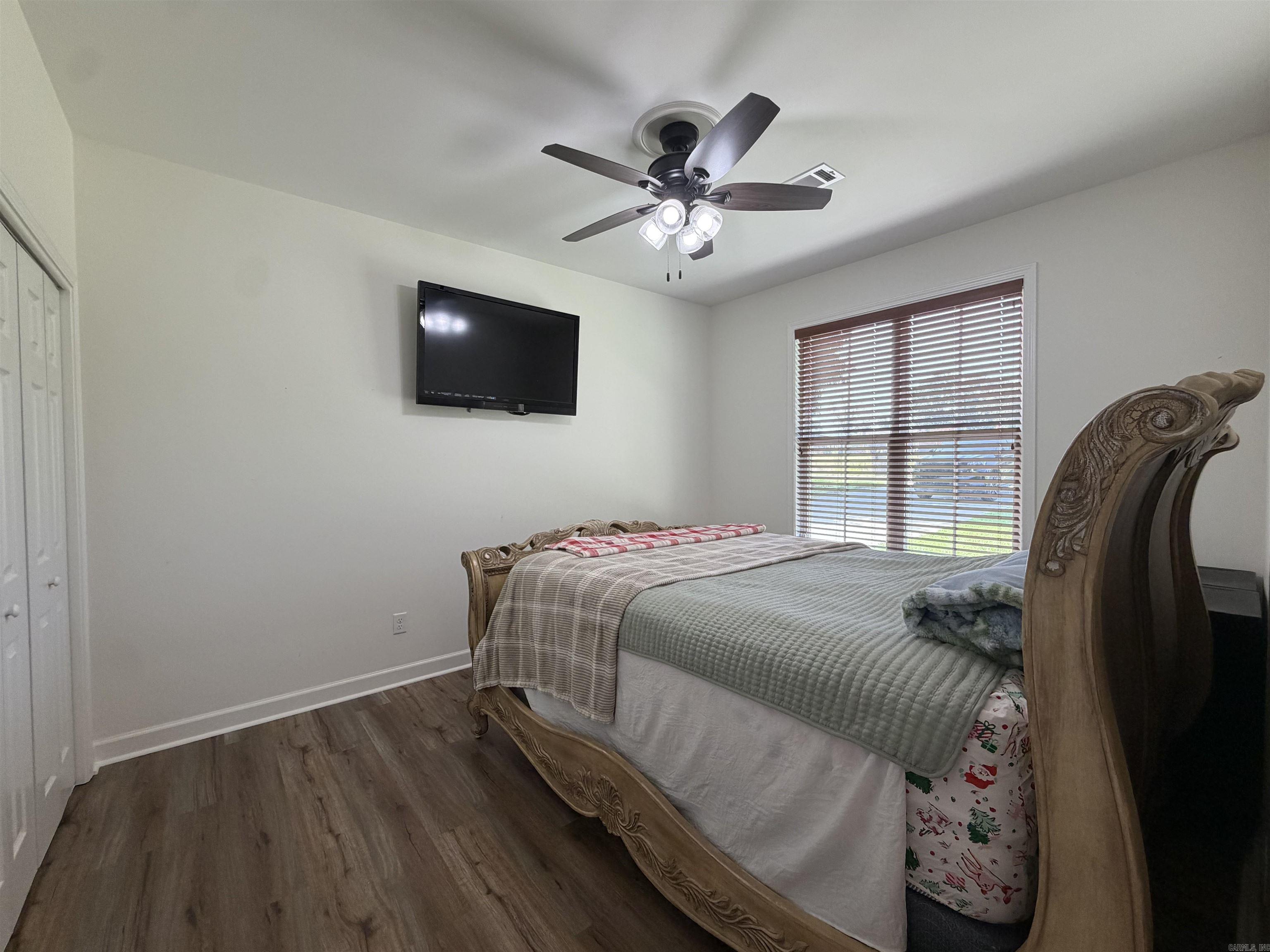 1005 Saddle Brook Circle Property Photo 17