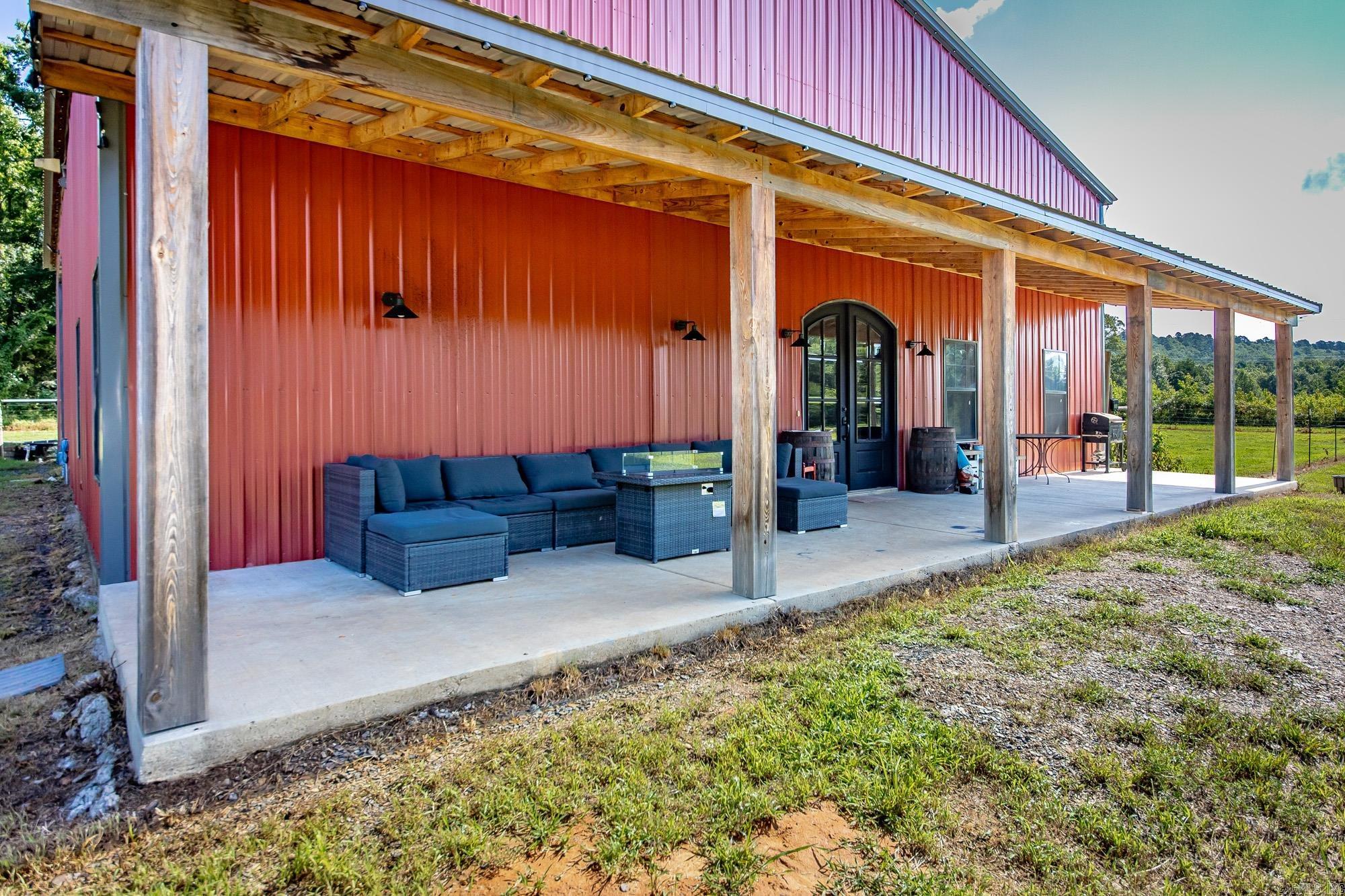 76 Valley H Property Photo 4