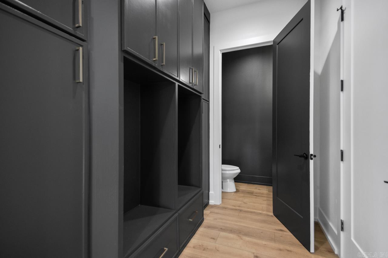 250 Post Point Property Photo 45