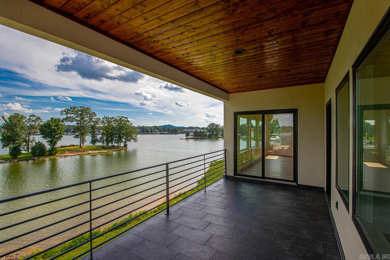 250 Post Point Property Photo 48