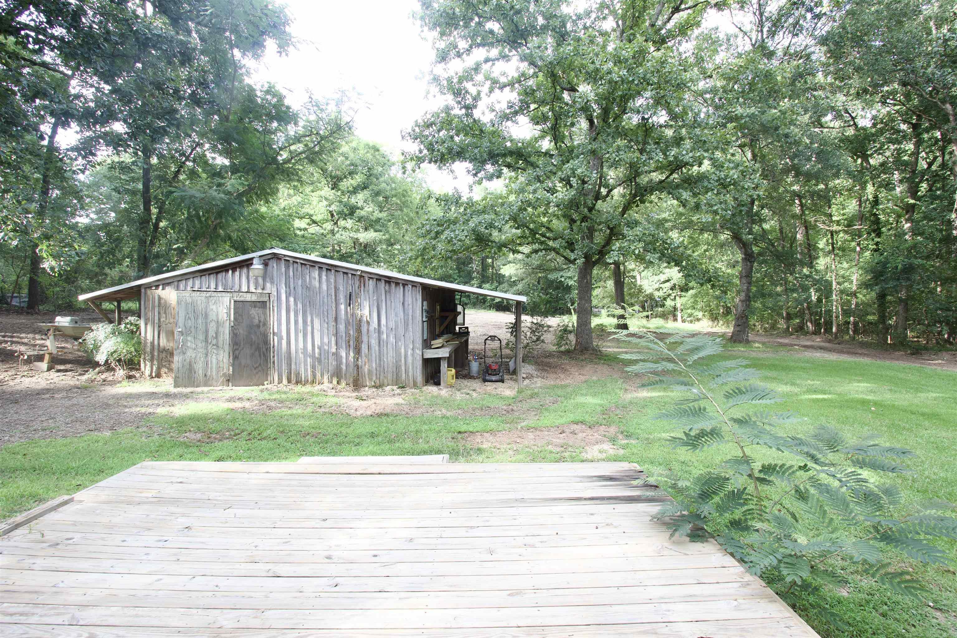 61 Grant 735 Property Photo 11