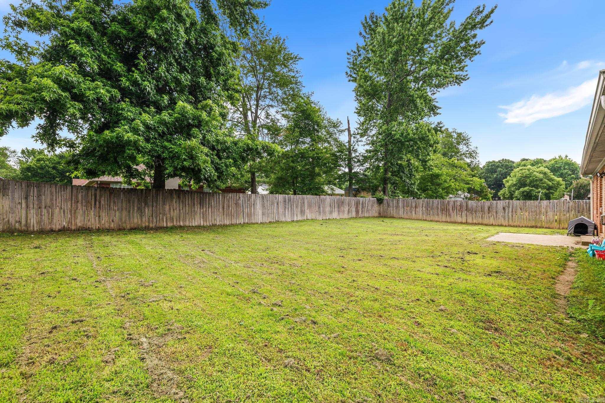 39 Robin Lane Property Photo 31