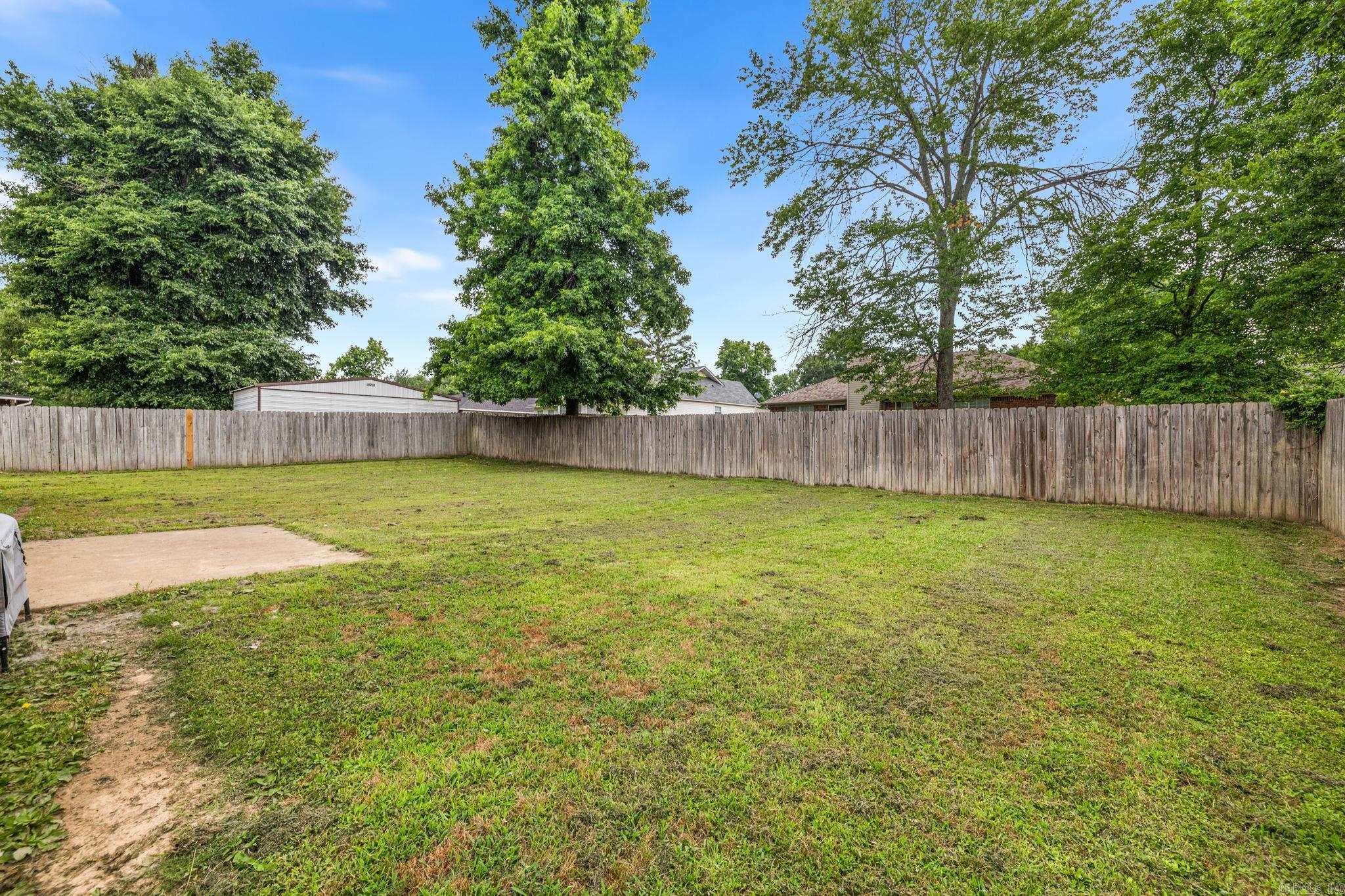 39 Robin Lane Property Photo 35
