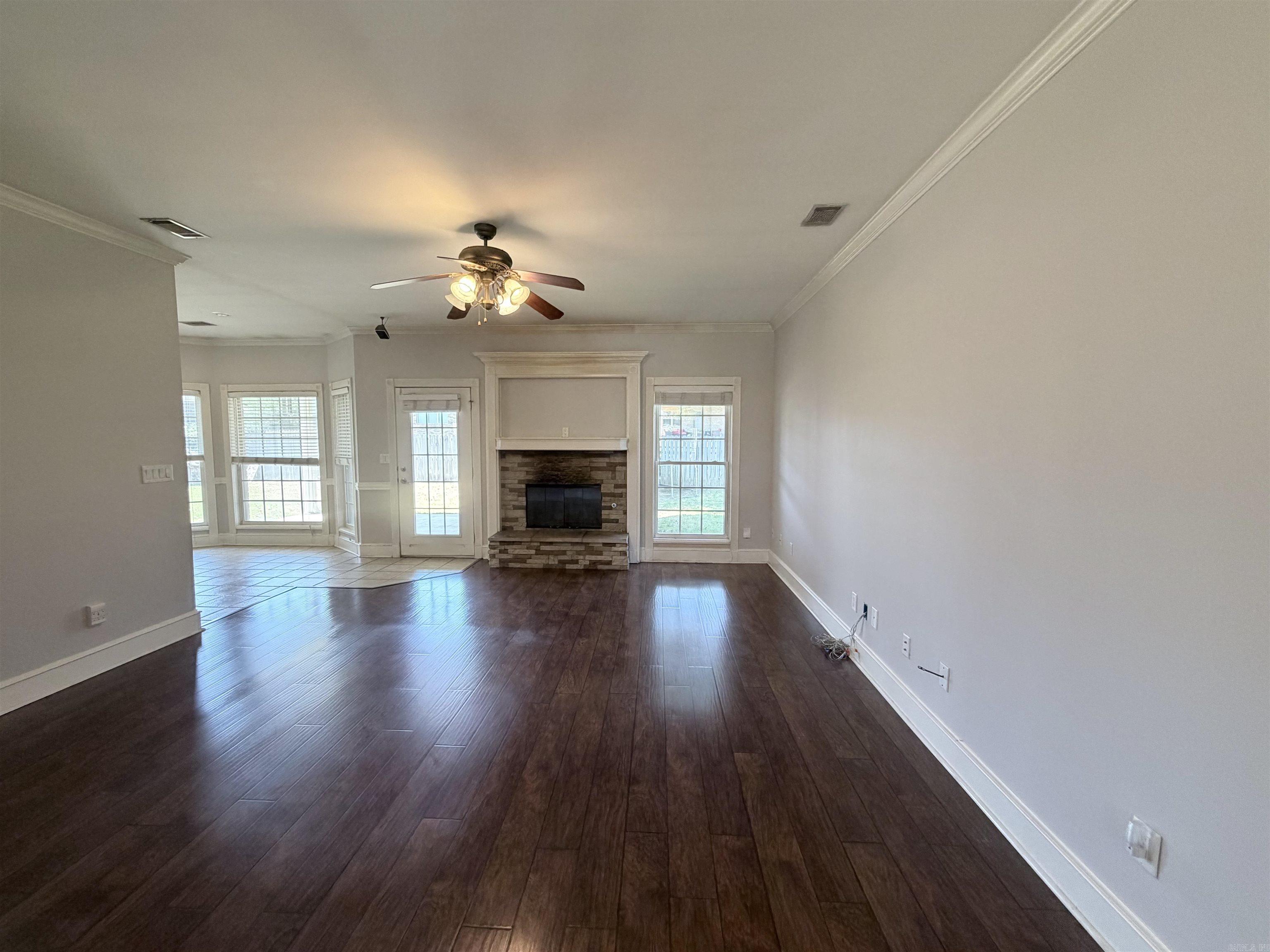 5307 Congressional Drive Property Photo 4