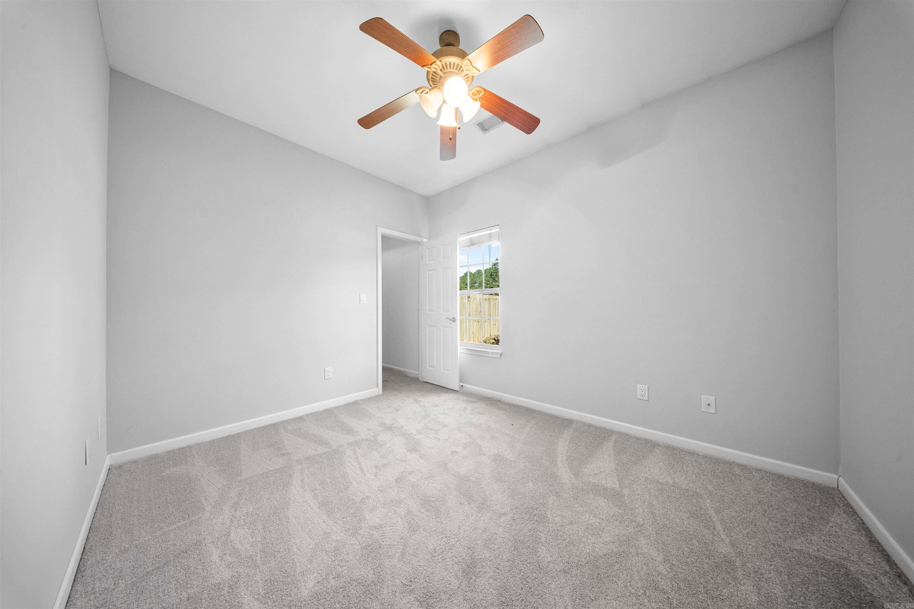 5307 Congressional Drive Property Photo 23