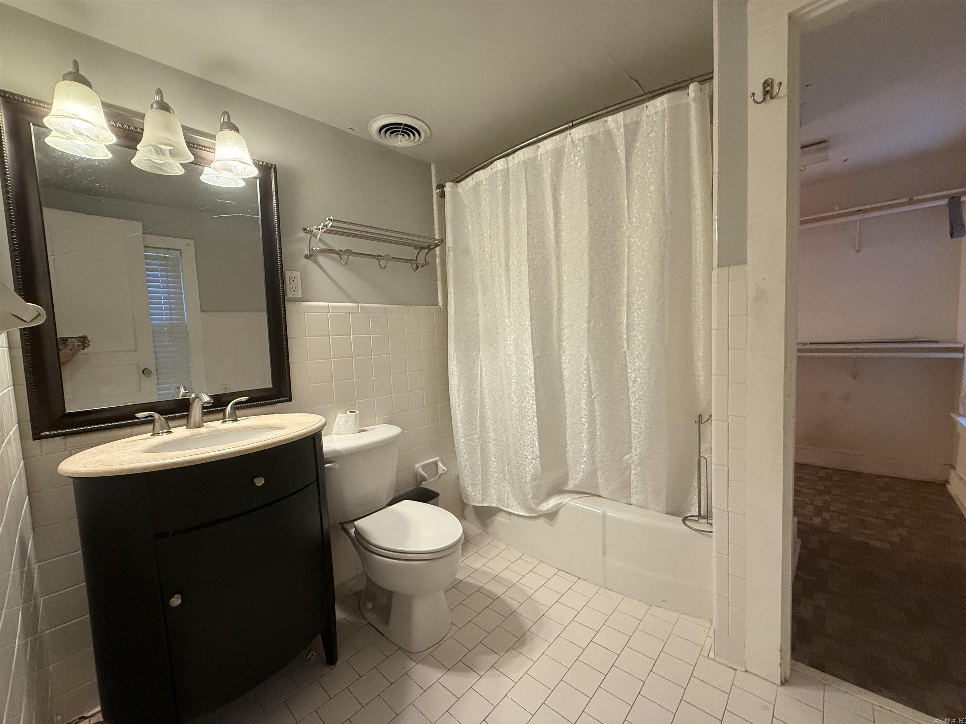 118 Robertson Avenue Property Photo 9