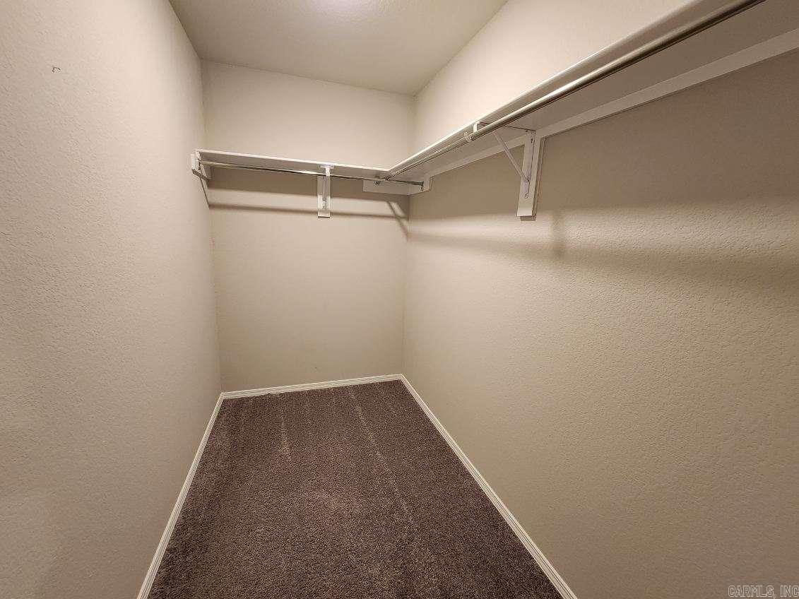 1072 Huntington Drive Property Photo 5