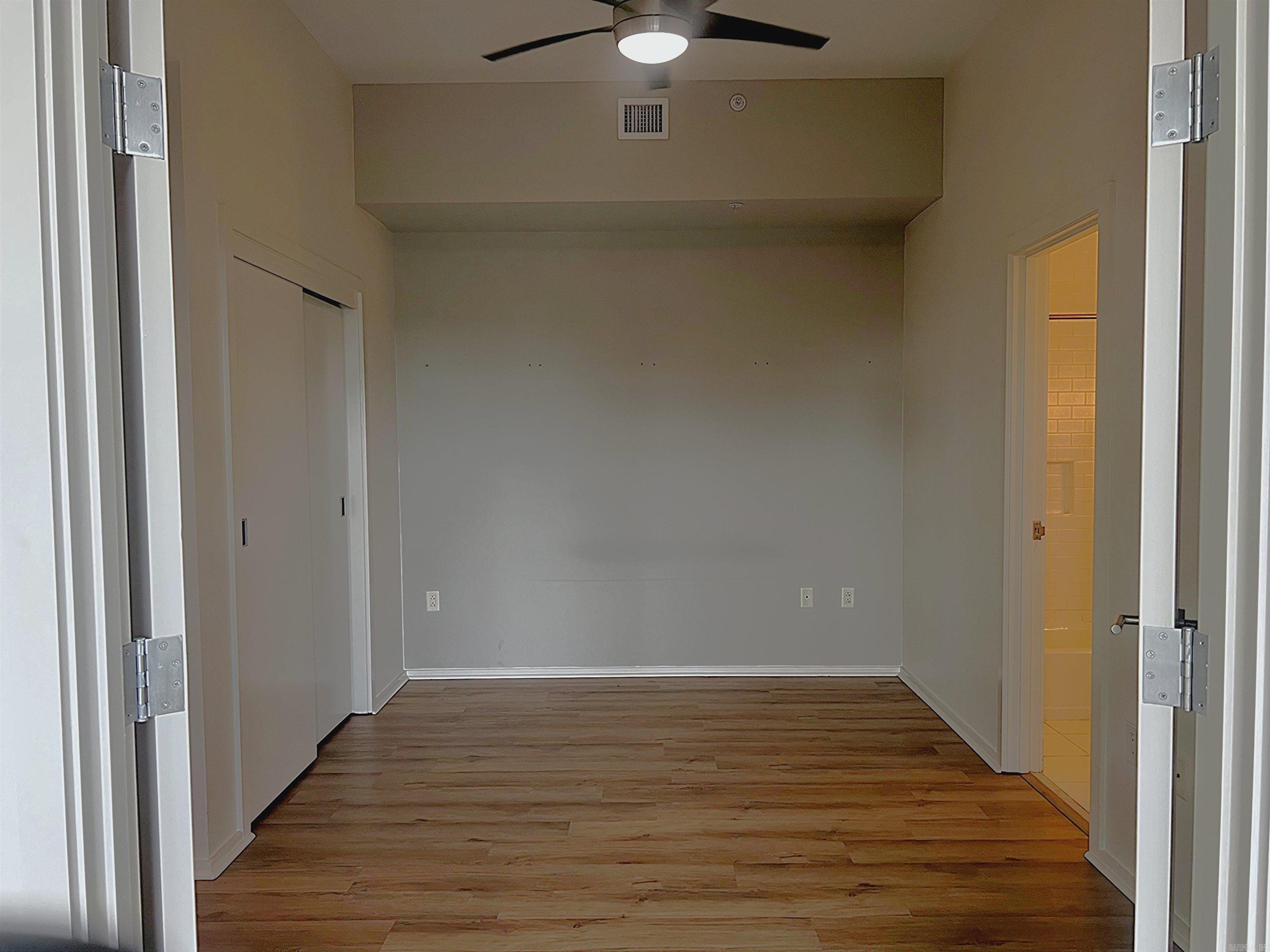 300 E 3rd, Apt 706 Property Photo 11