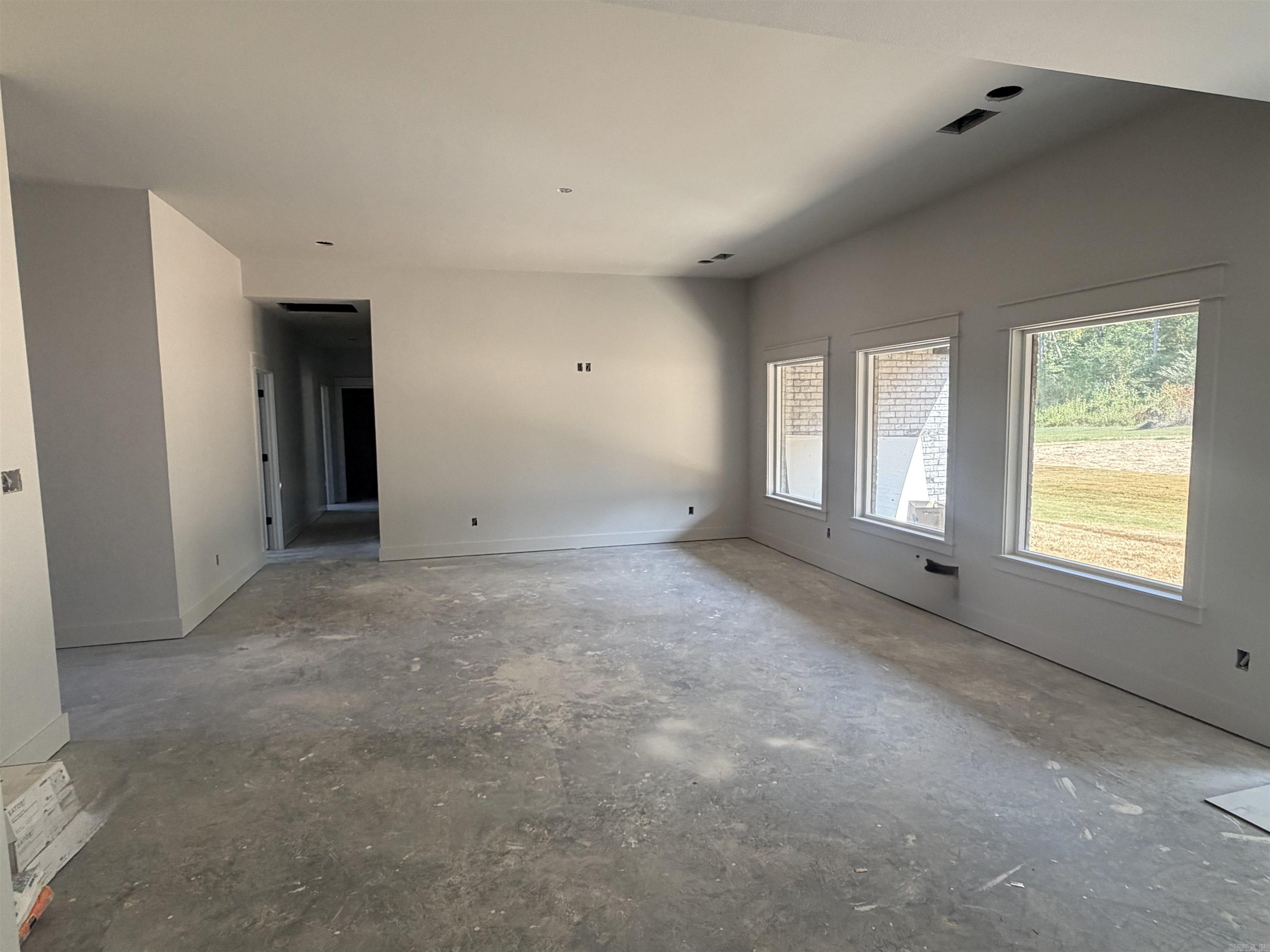 1136 Duke Drive Property Photo 3