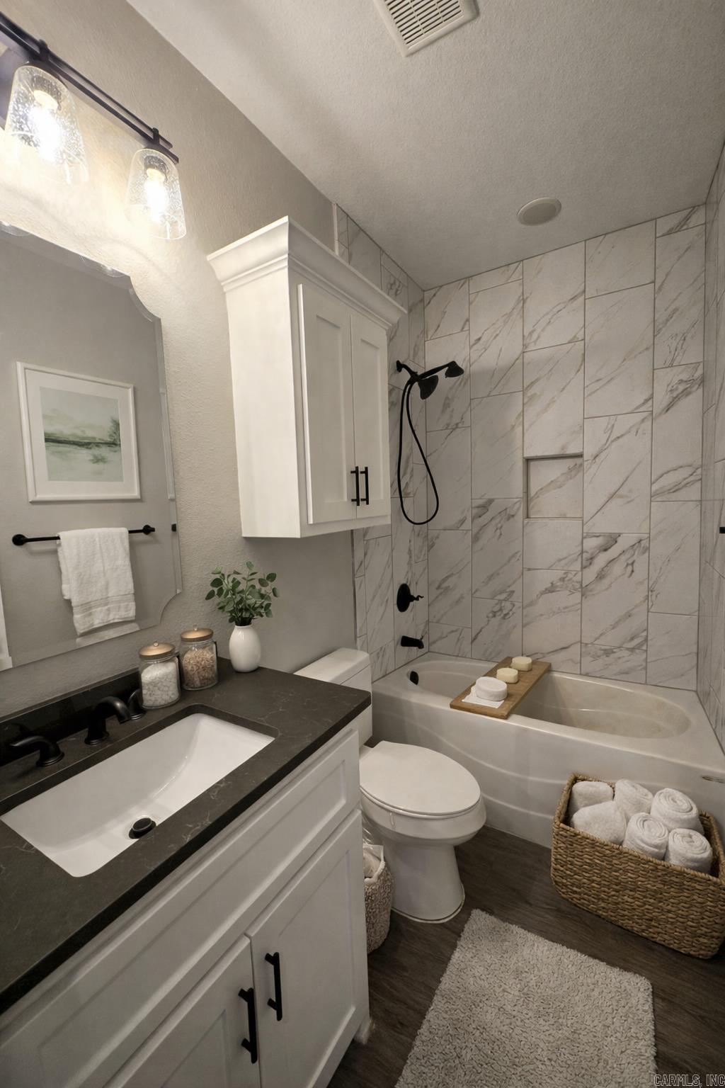 17 Vigoroso Lane Property Photo 8