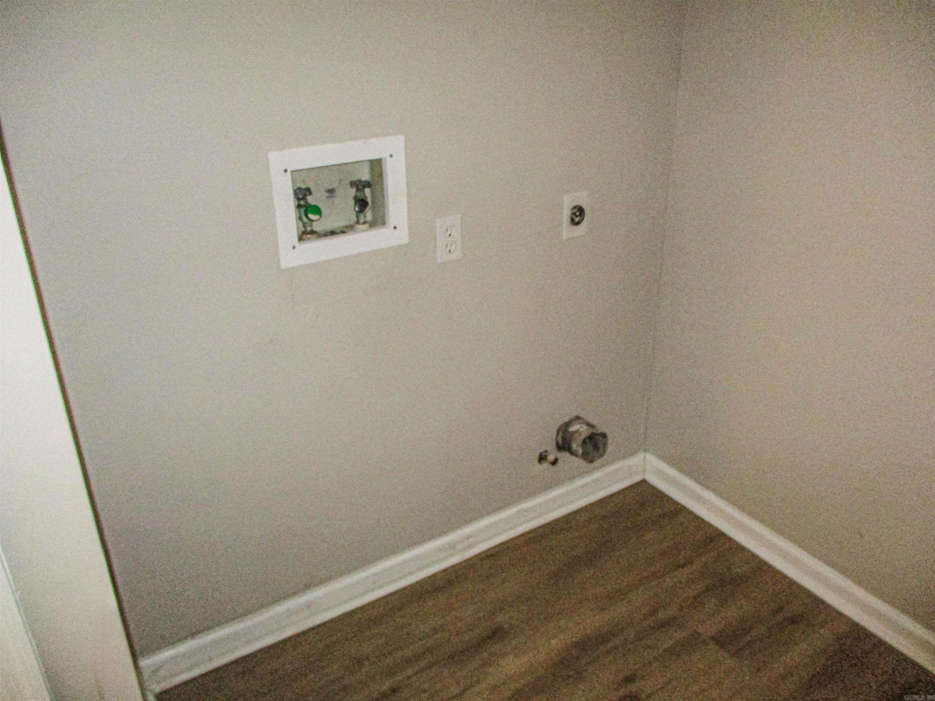 10813 Valiant Drive Property Photo 9