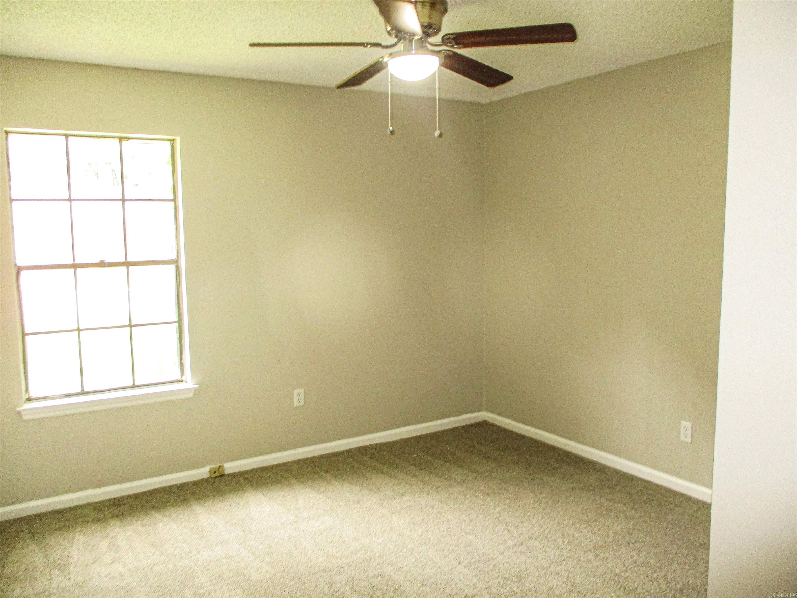 10813 Valiant Drive Property Photo 11