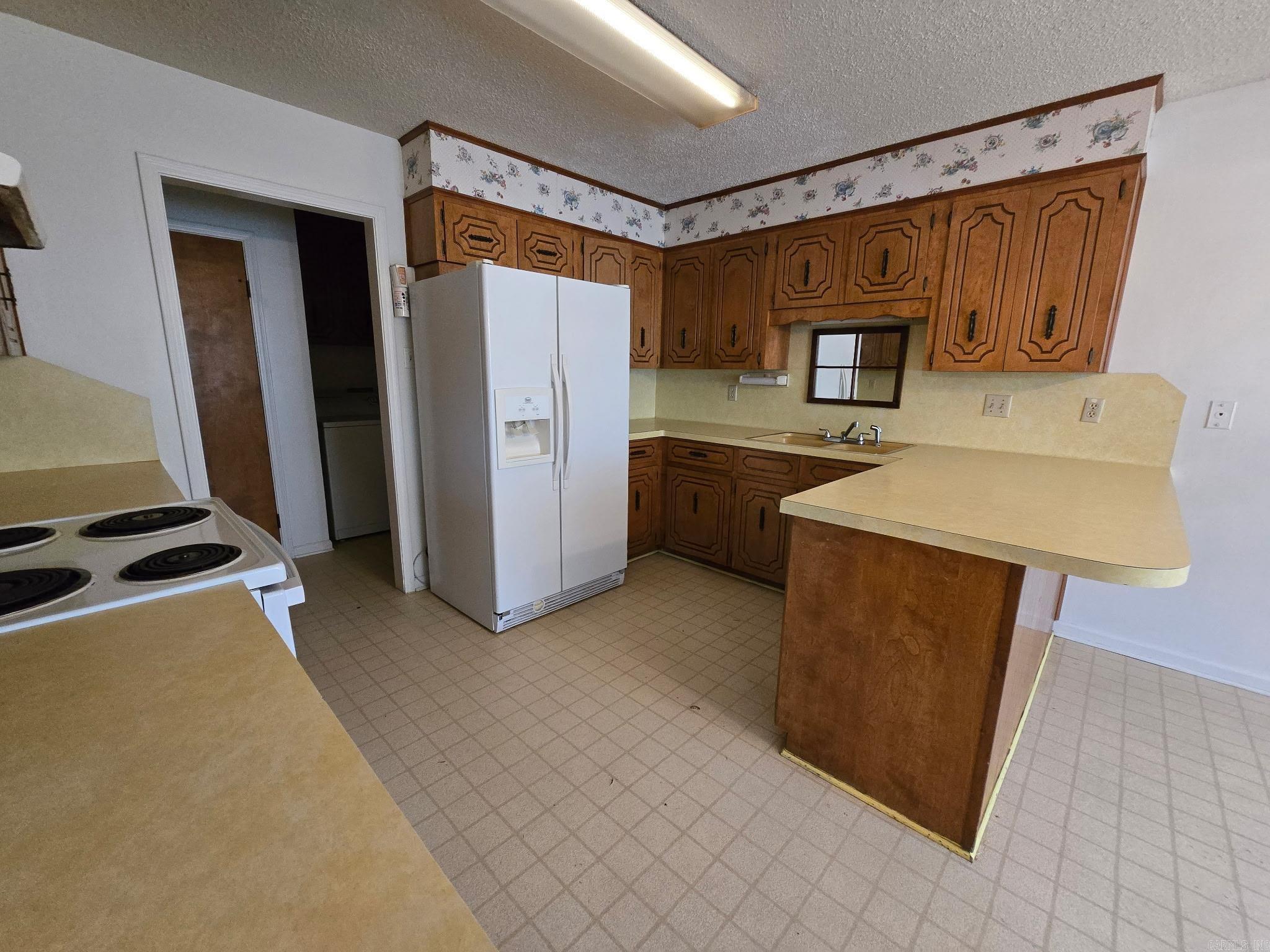 14 Devon Lane Property Photo 3