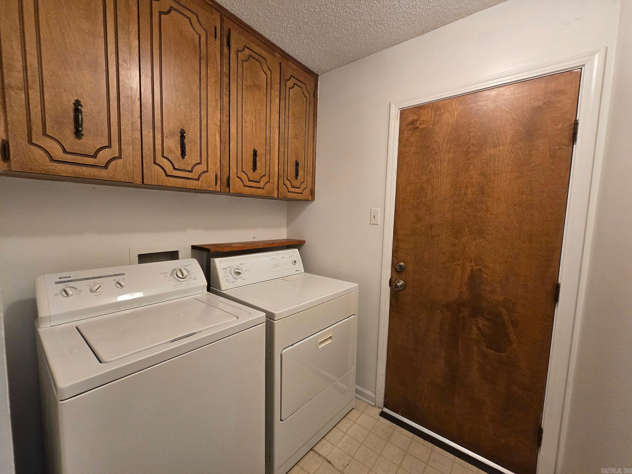 14 Devon Lane Property Photo 4