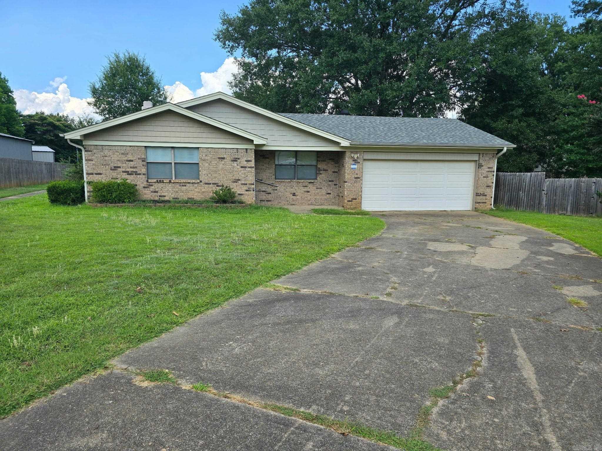 14 Devon Lane Property Photo 12