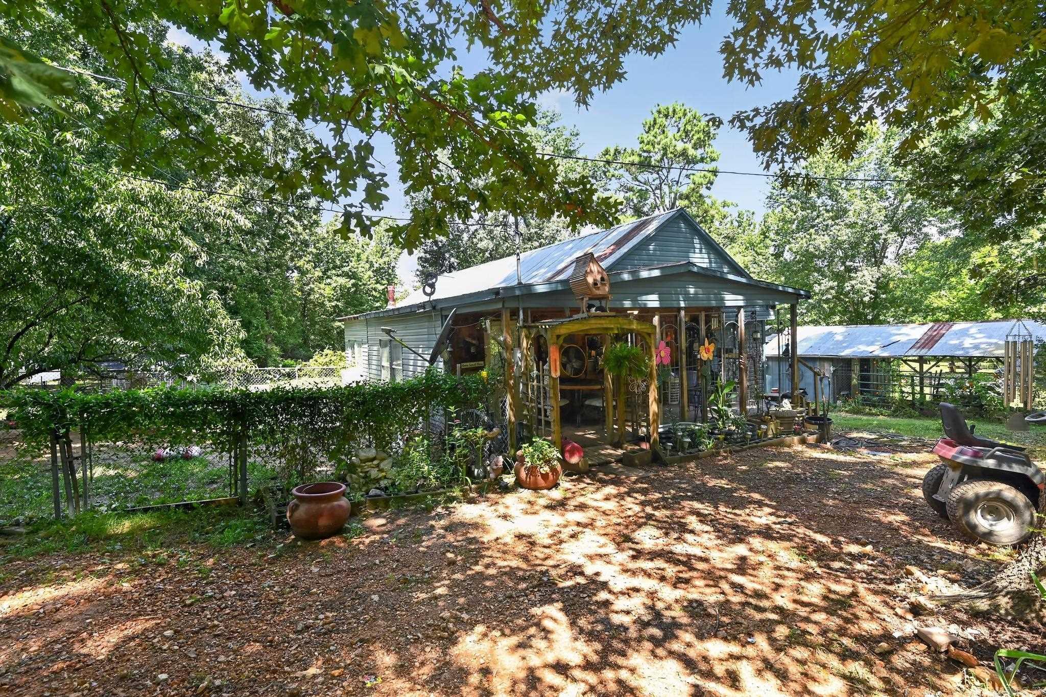 320 Finney Road Property Photo 1