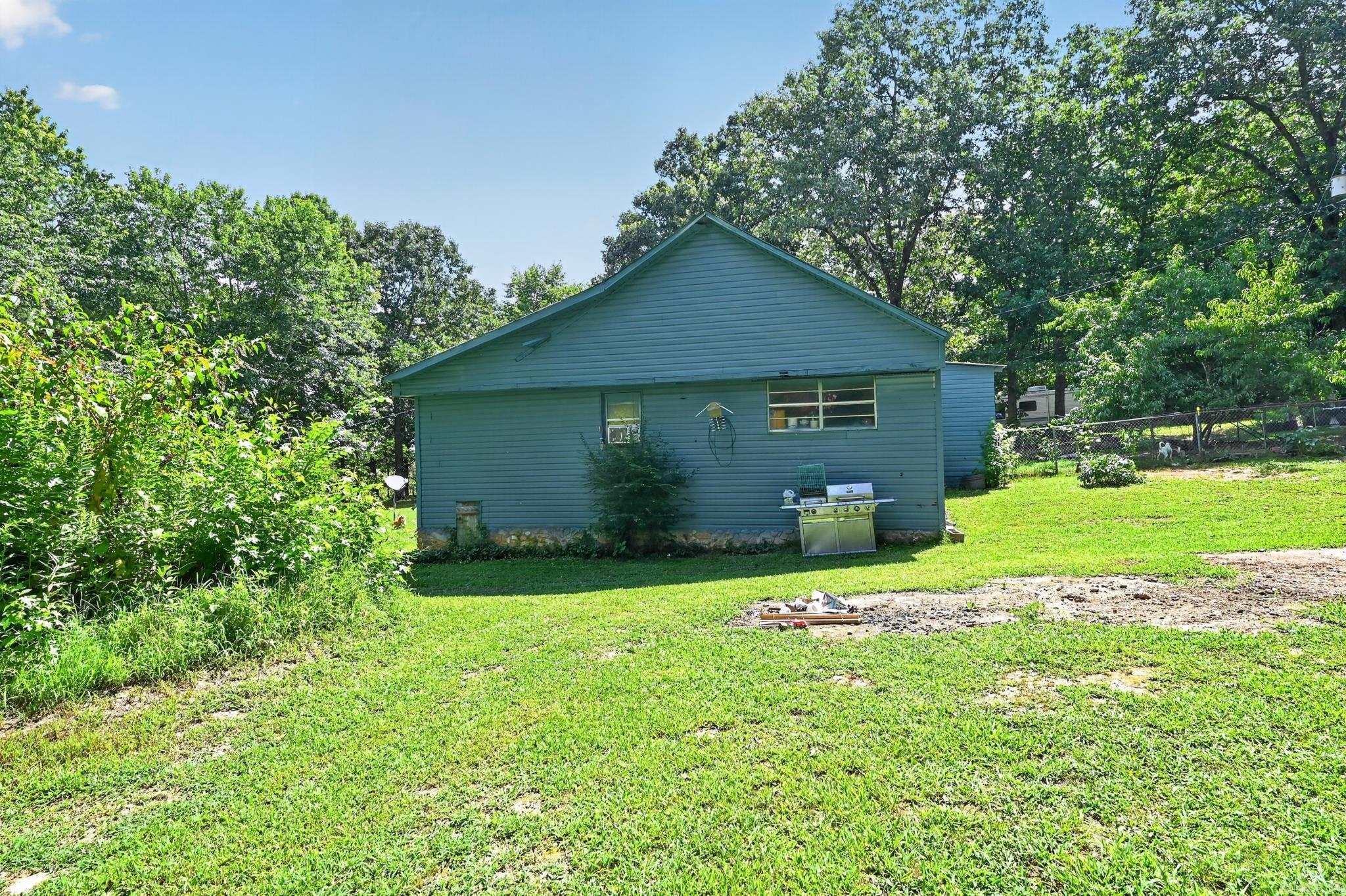 320 Finney Road Property Photo 2