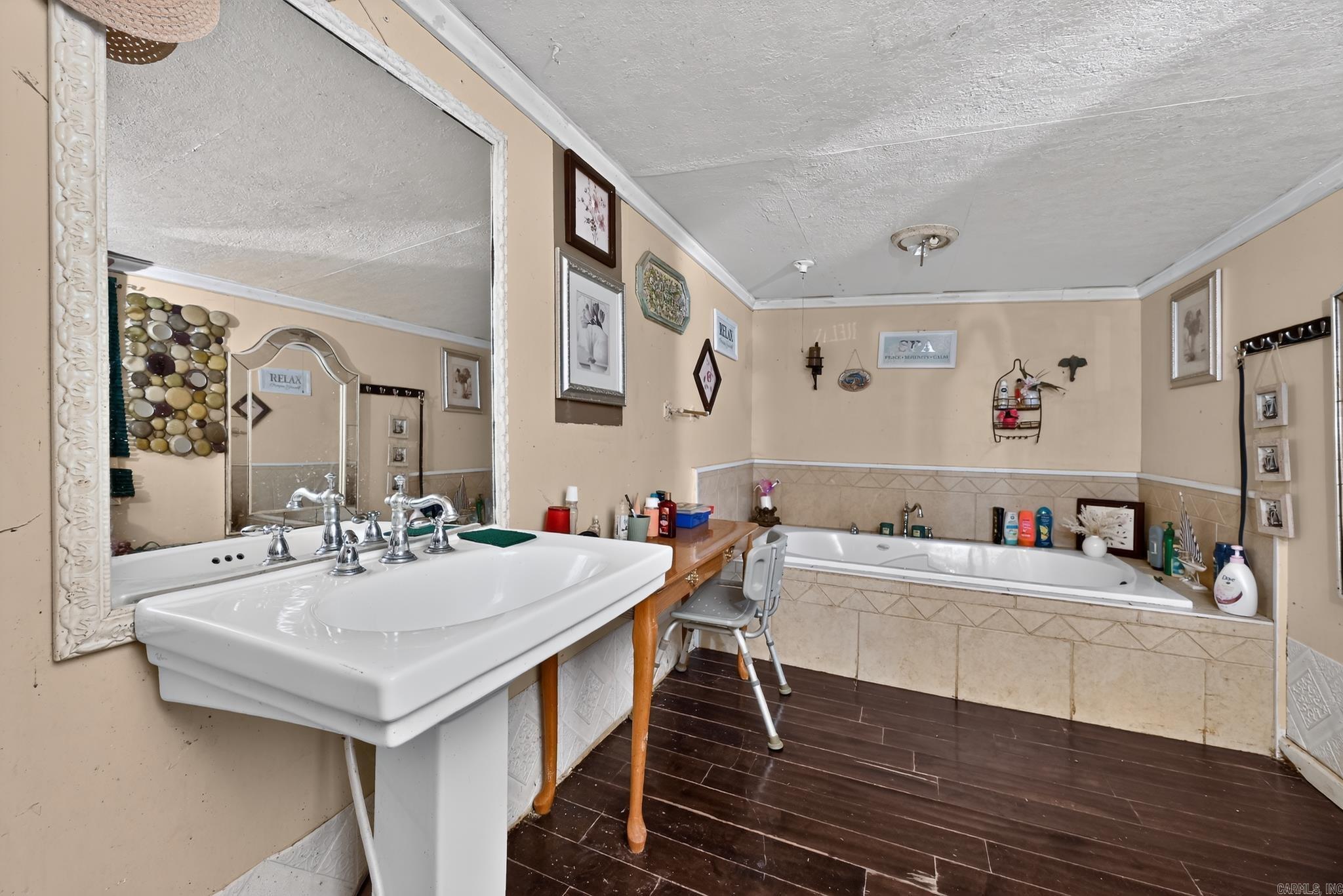 320 Finney Road Property Photo 10