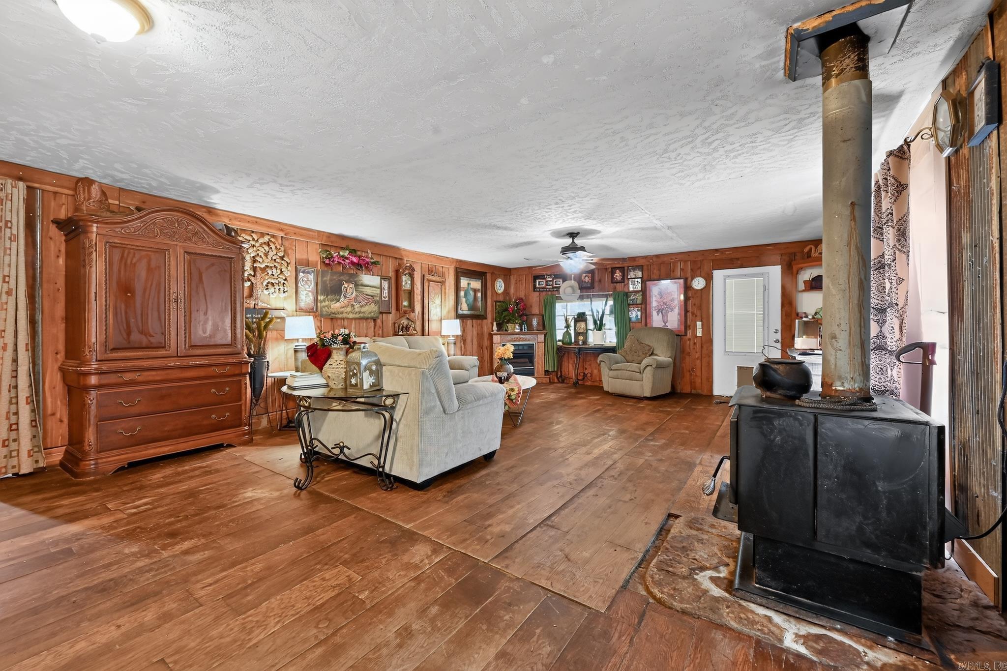320 Finney Road Property Photo 12