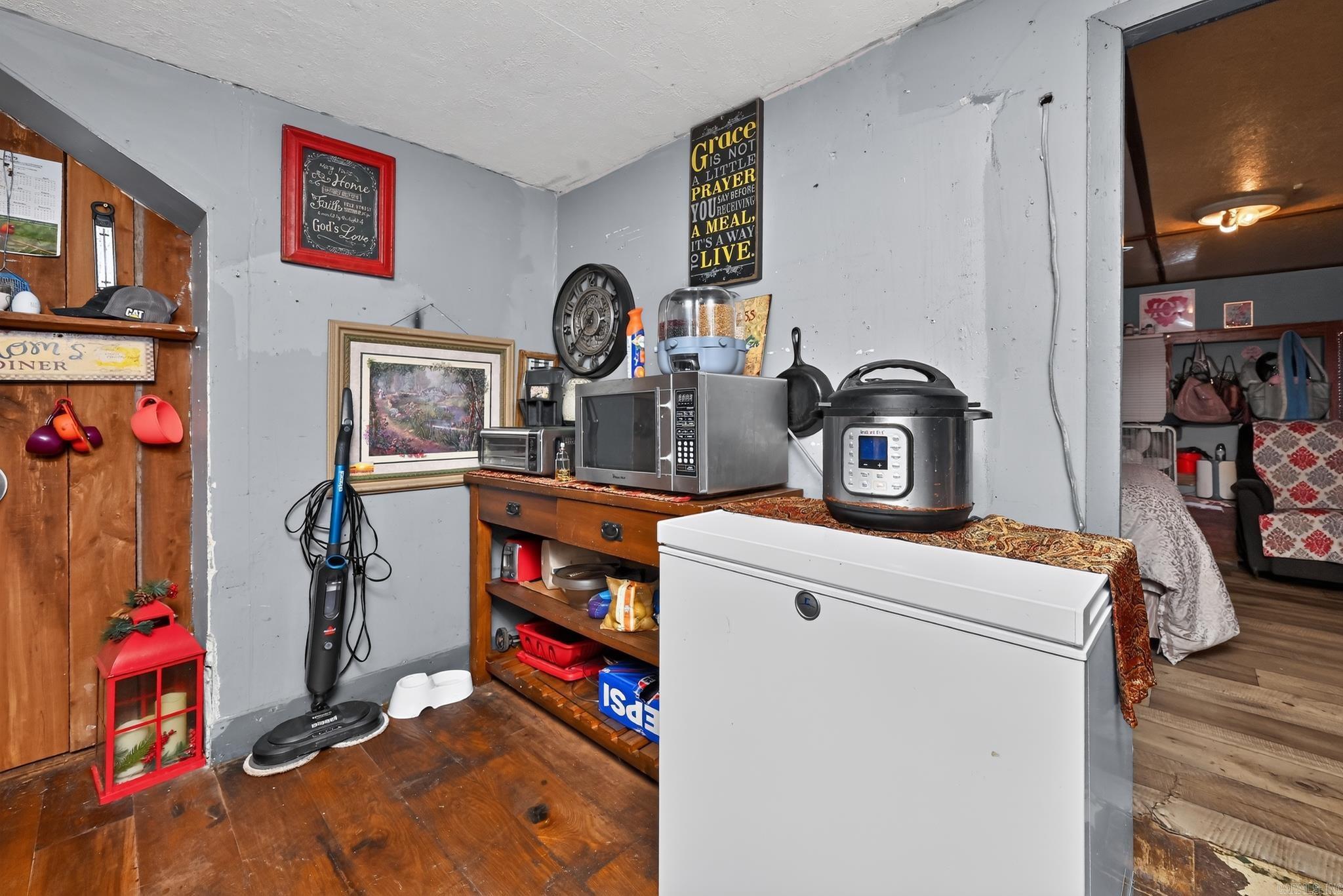 320 Finney Road Property Photo 13