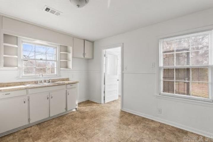 1511 W 23rd Street Property Photo 8