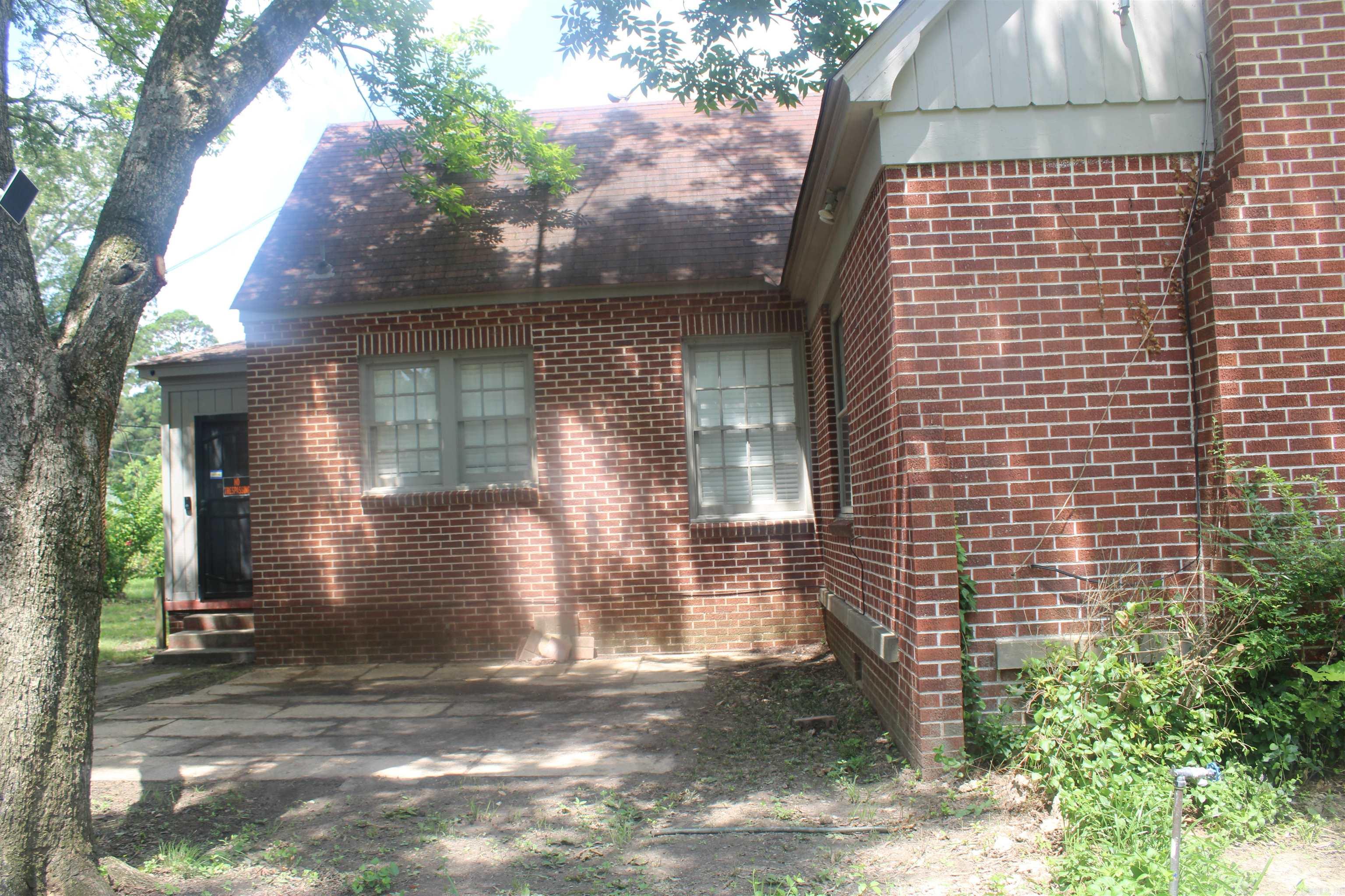 1300 W 28th Avenue Property Photo 30