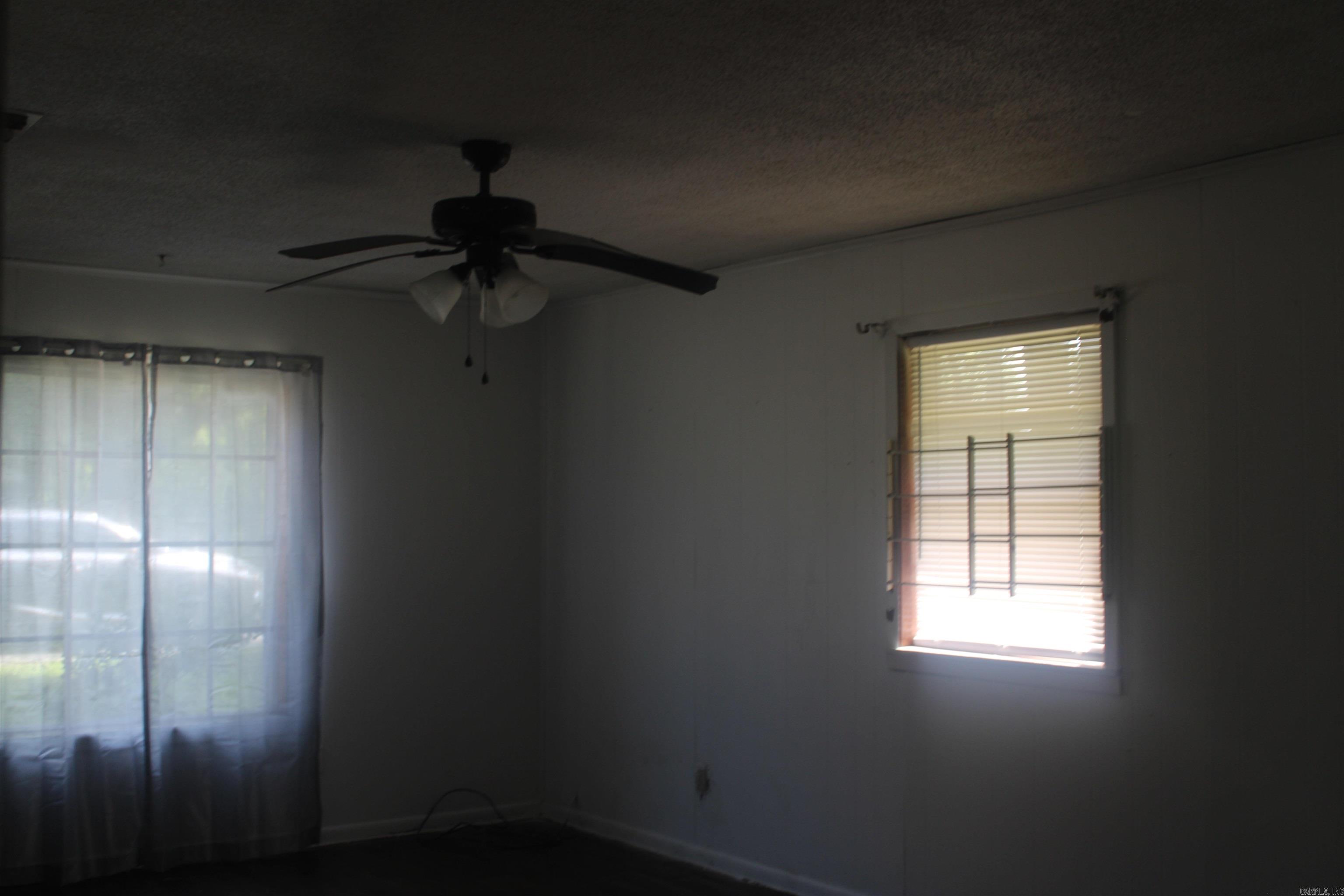 4406 W 16th Avenue Property Photo 3