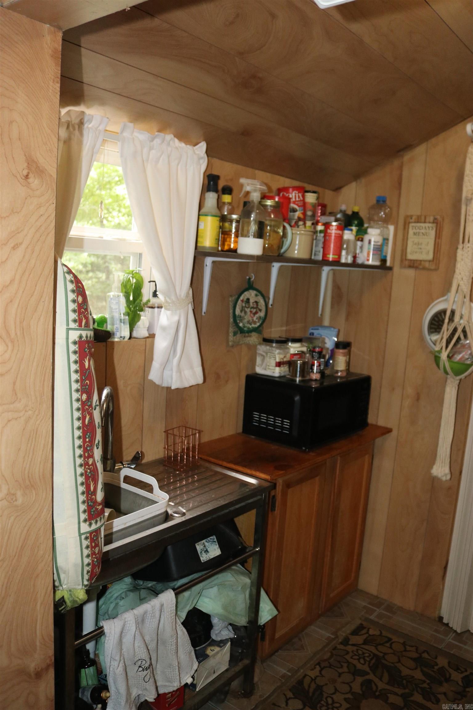 1133 Long Branch Lane Property Photo 9