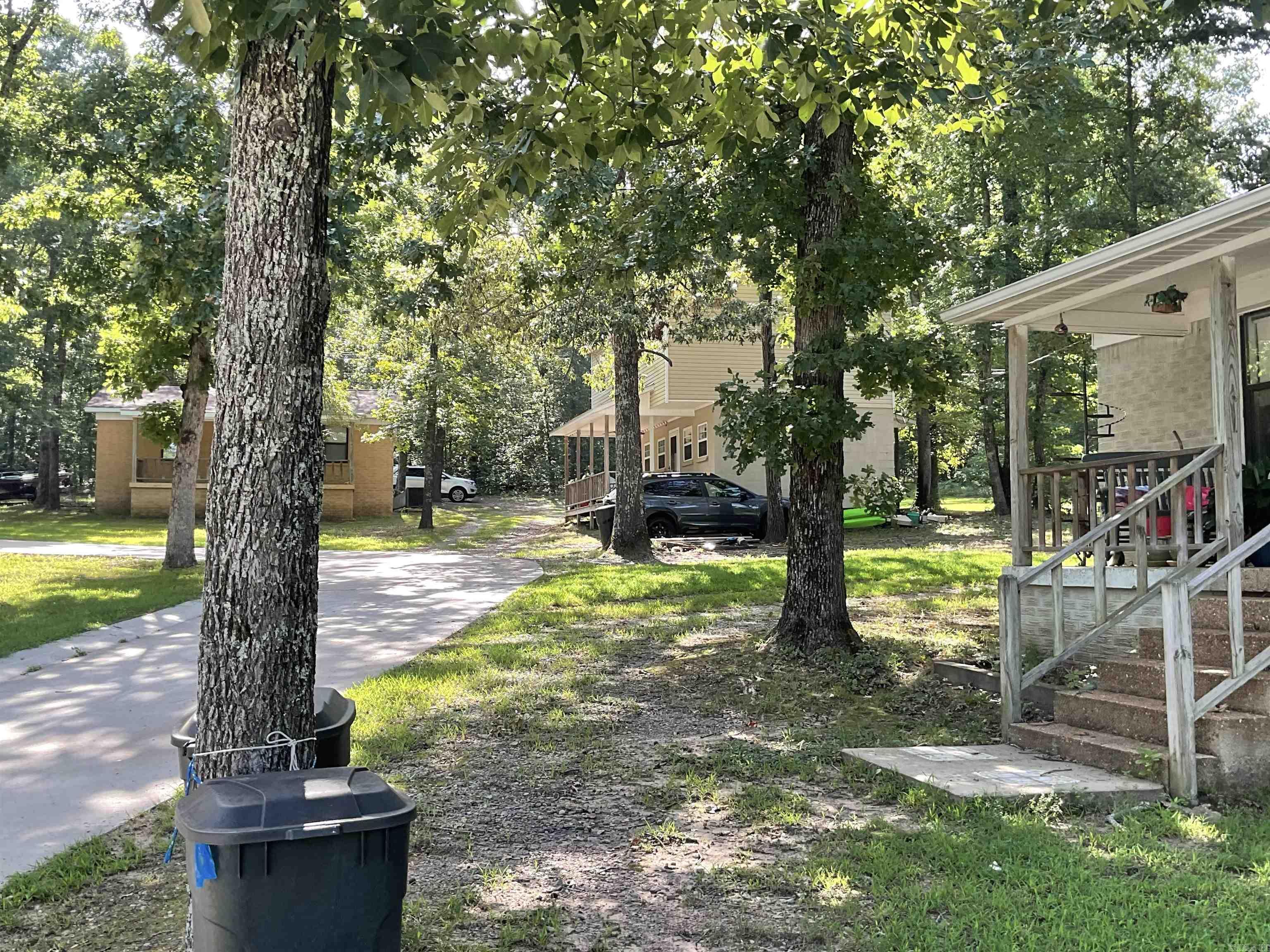 9076 Edgemont Rd. Property Photo 16