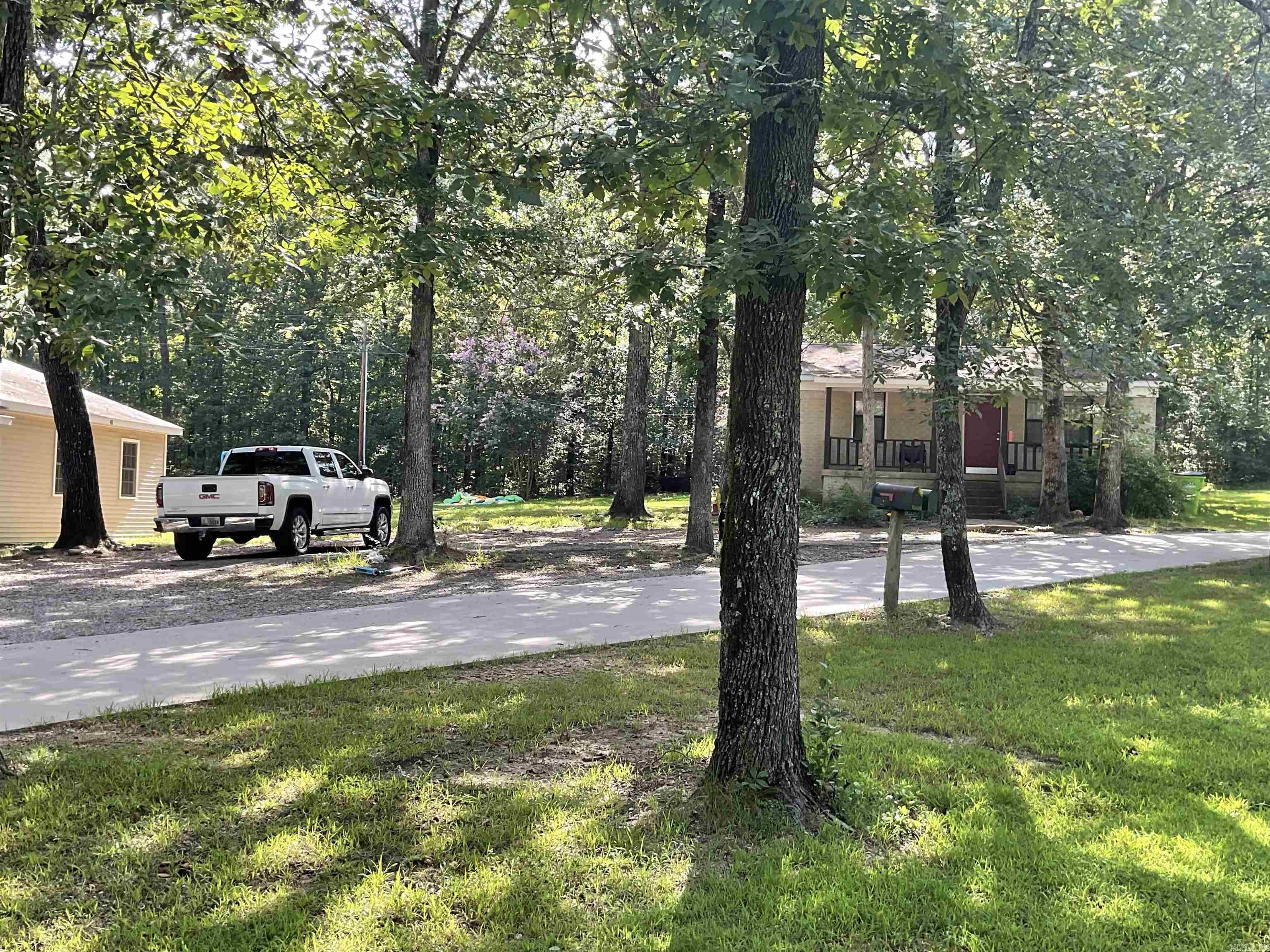 9076 Edgemont Rd. Property Photo 19