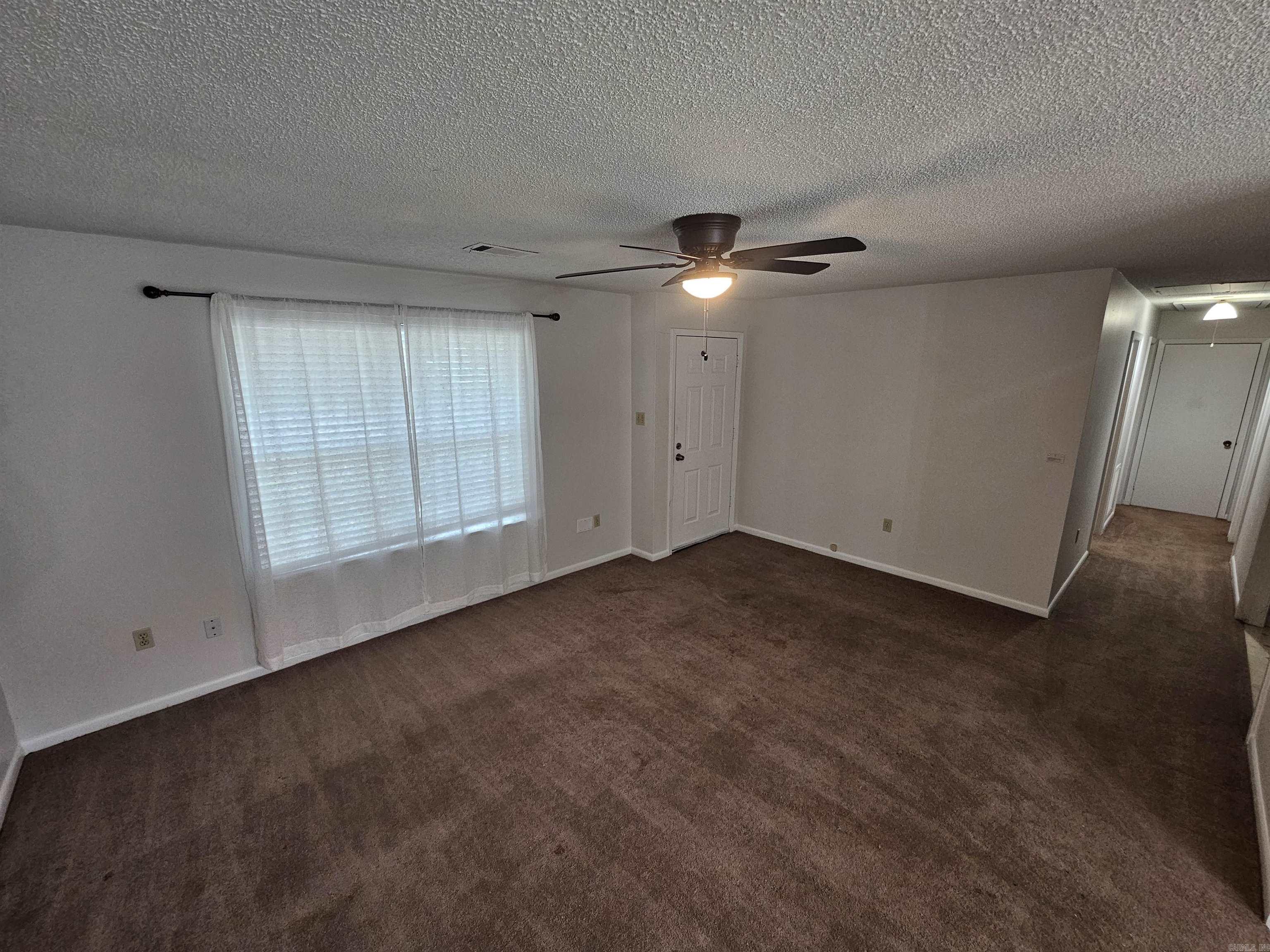 10 Meadowlark Drive Property Photo 5