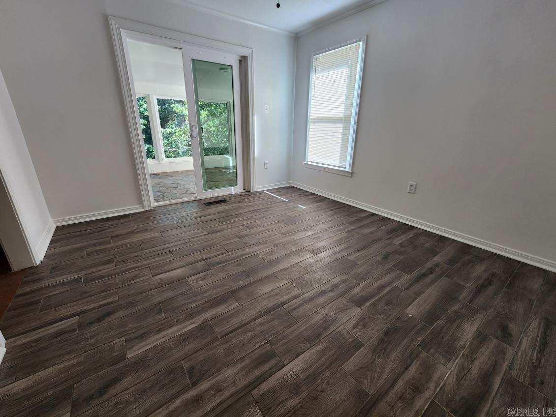 8612 Westwood Avenue Property Photo 6