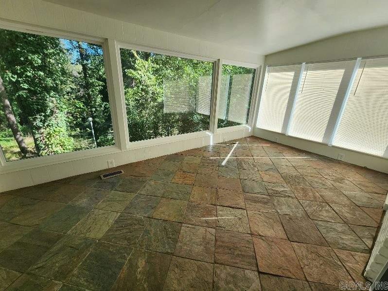 8612 Westwood Avenue Property Photo 7