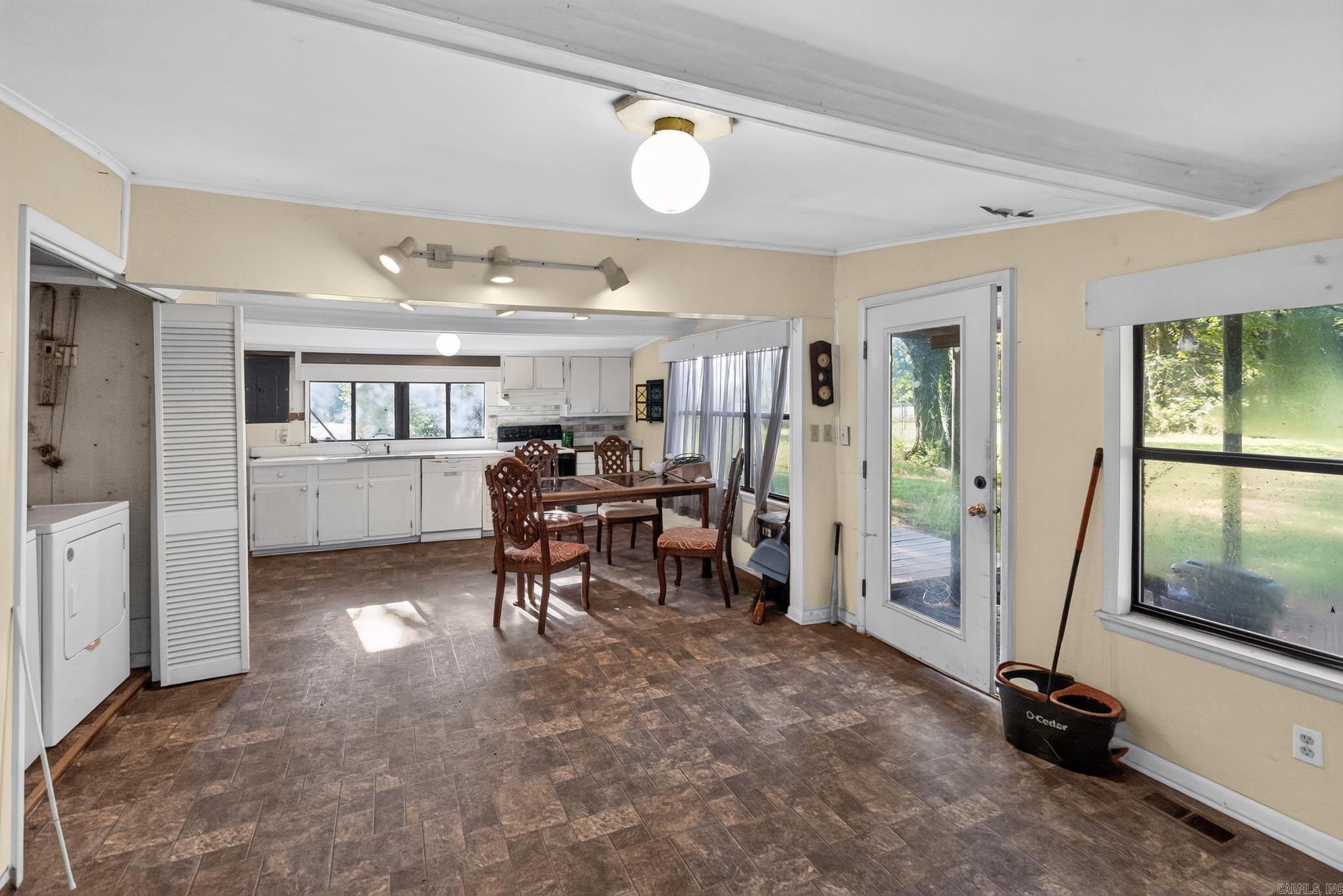 603 Schulte Road Property Photo 13